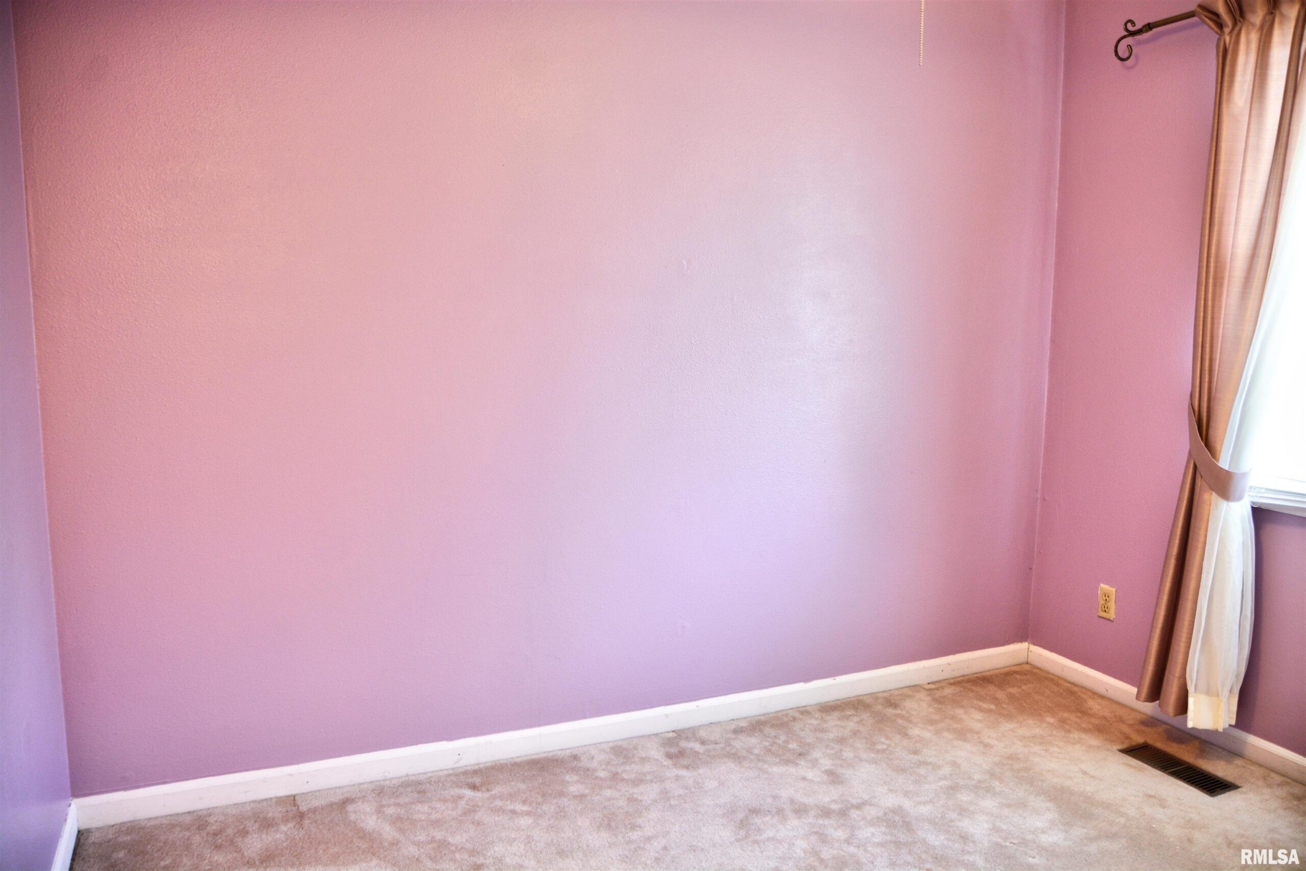 260 JAMESTOWN Road Macomb IL