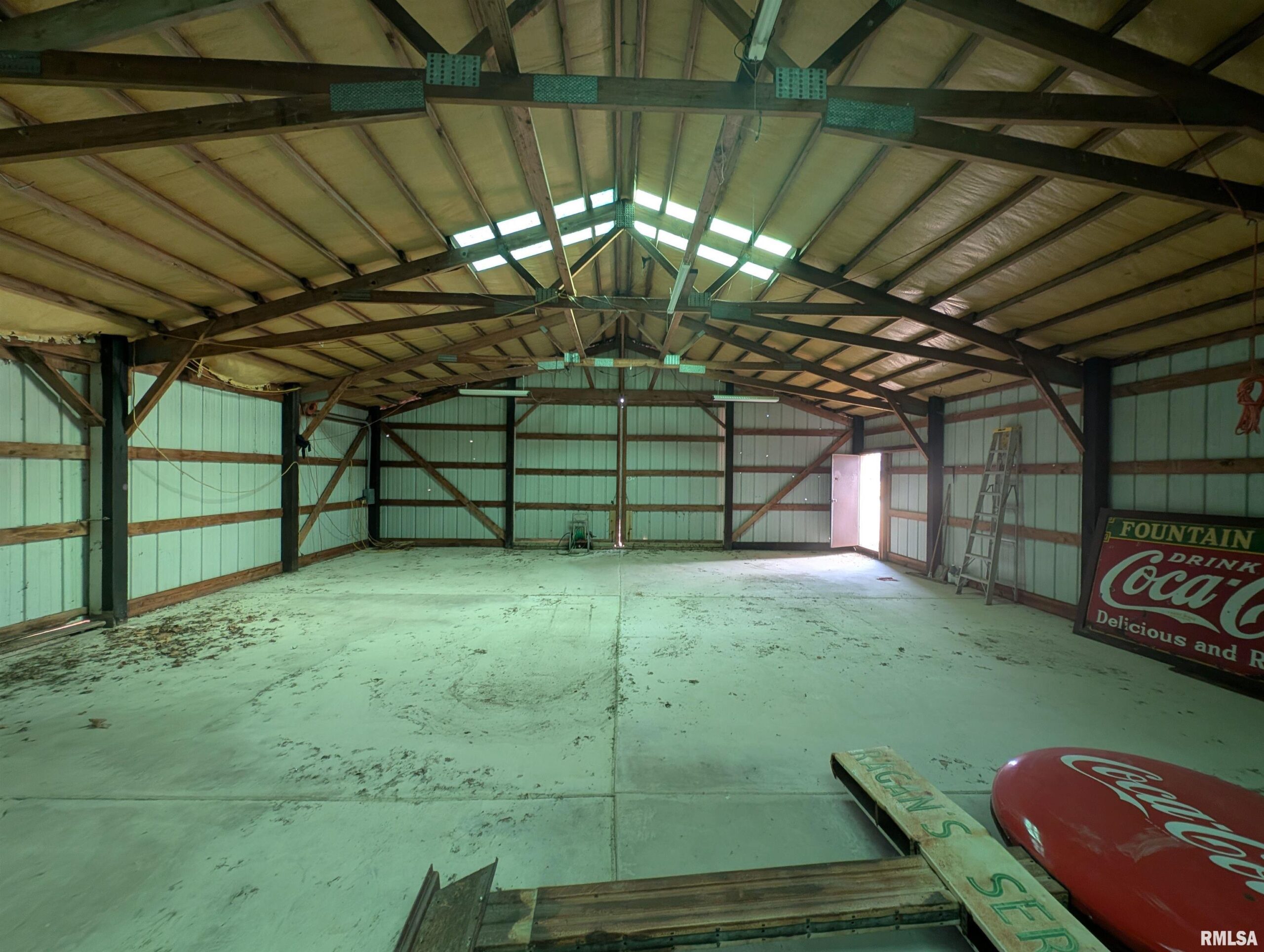 9815 W ROUTE 150 Highway Edwards IL
