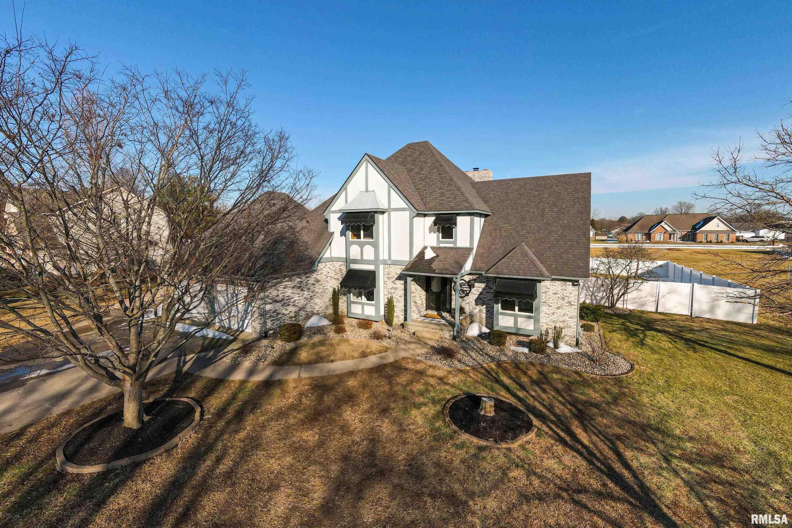 205 Dinah Lane Marion IL