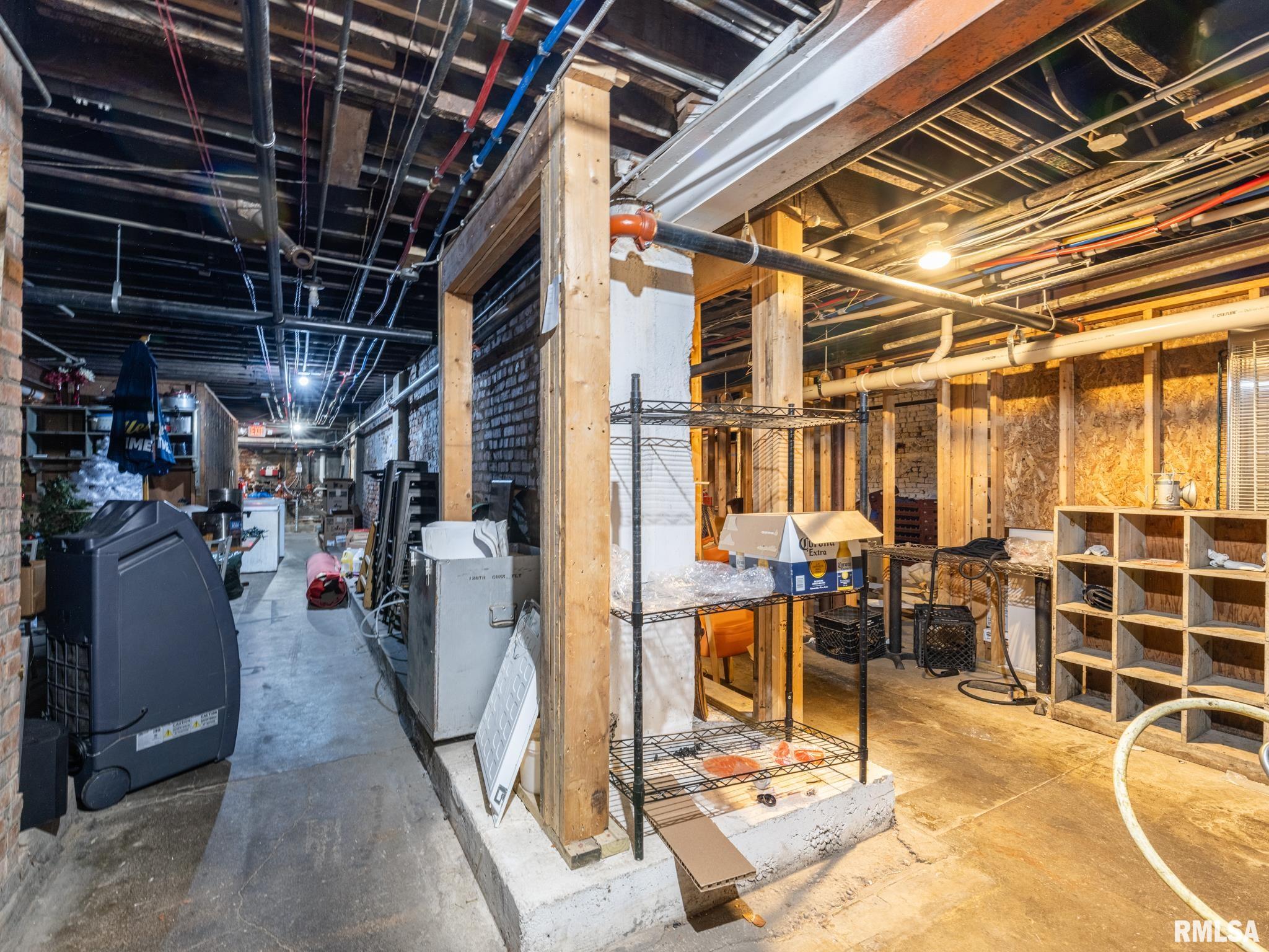 353 COURT Street Pekin IL