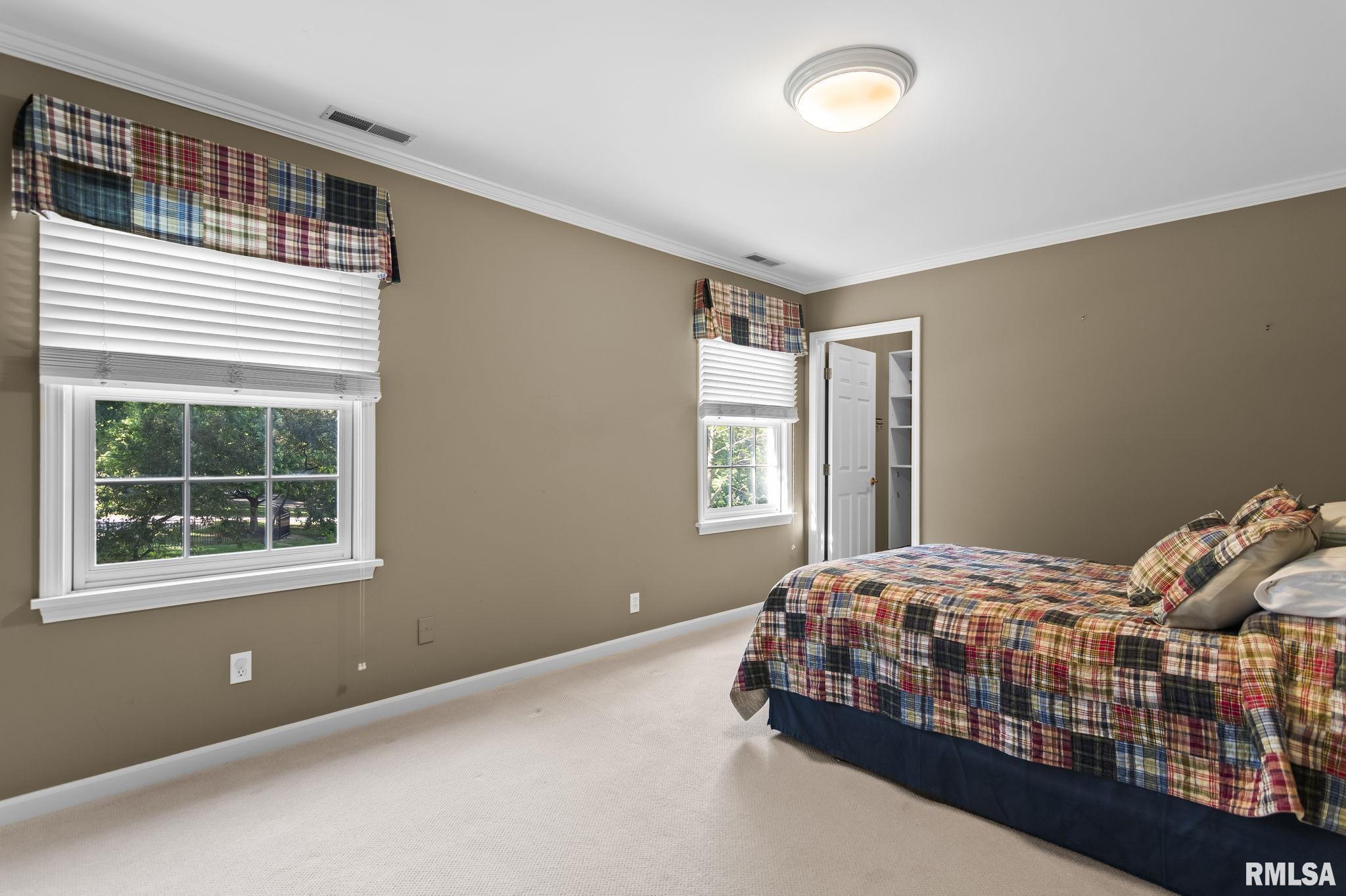 10 SUNSET Lane Springfield IL