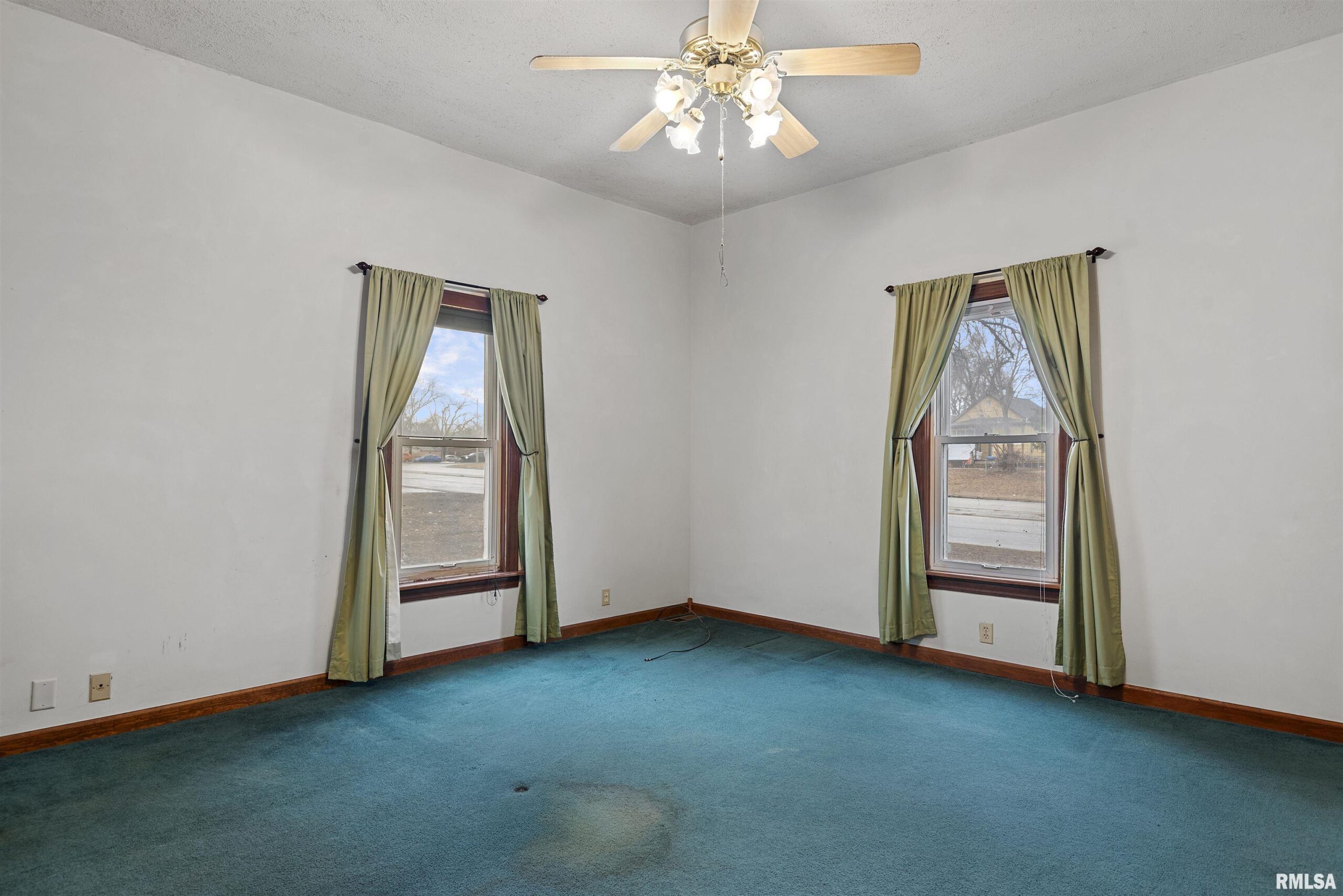 630 W MAPLE Avenue Springfield IL