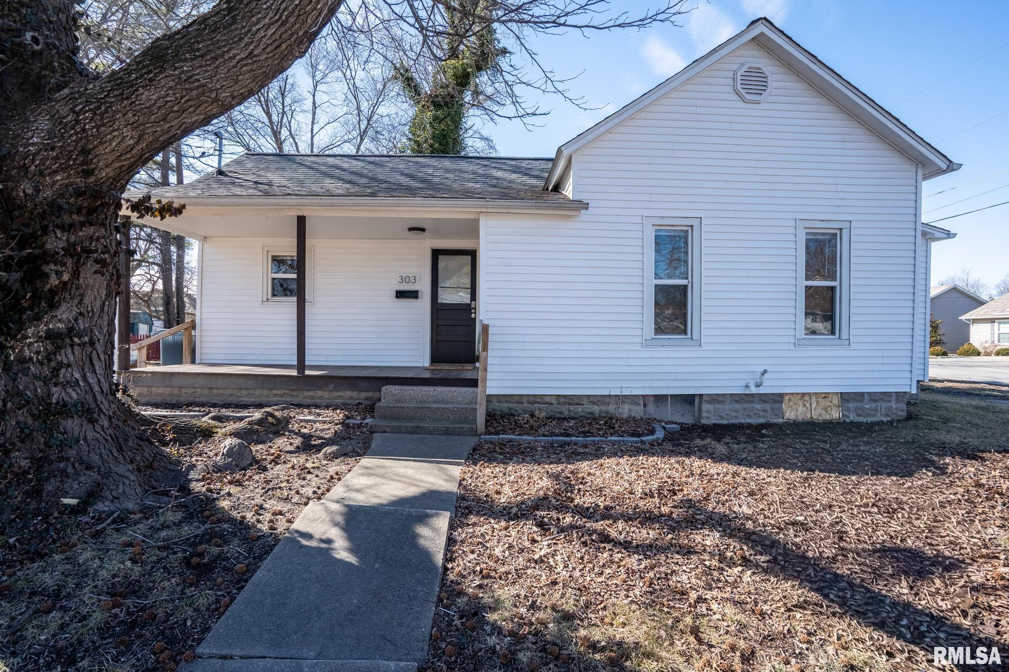 303 WASHINGTON Street Carterville IL