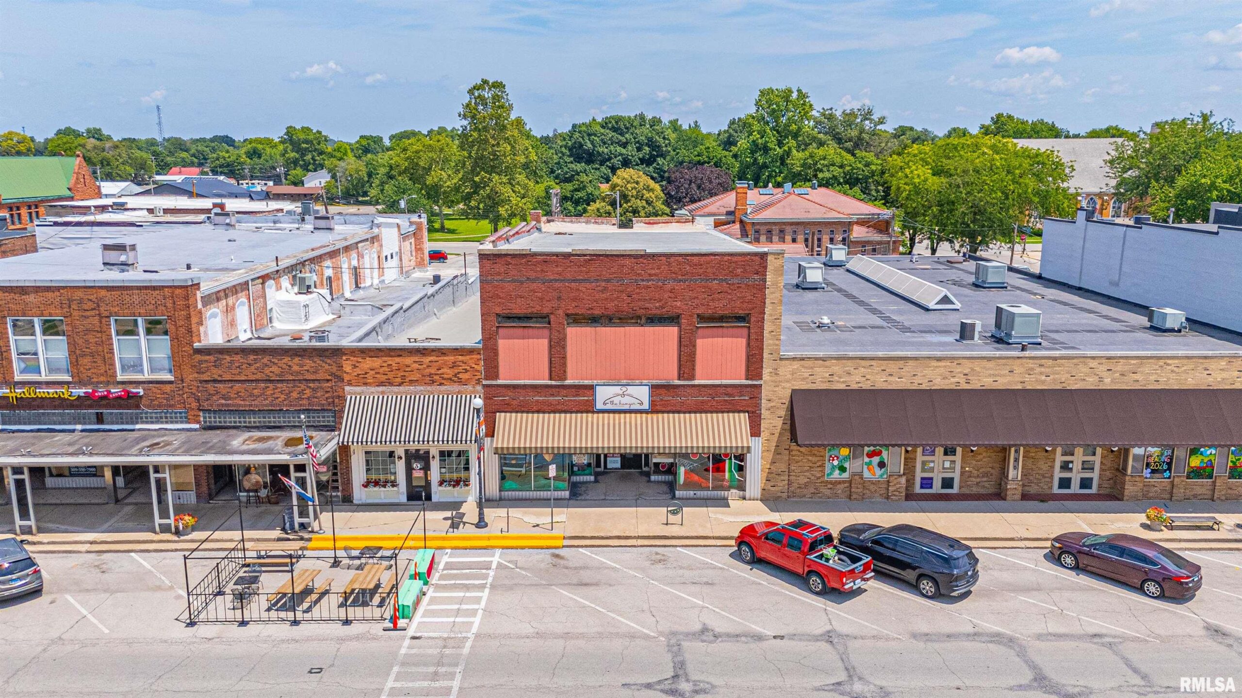 616 BROADWAY Street Lincoln IL