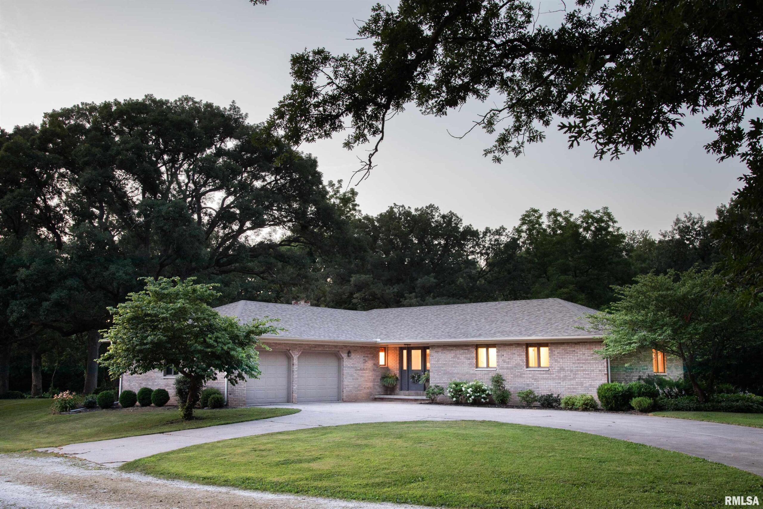 13934 CENTURY OAKS Drive Geneseo IL