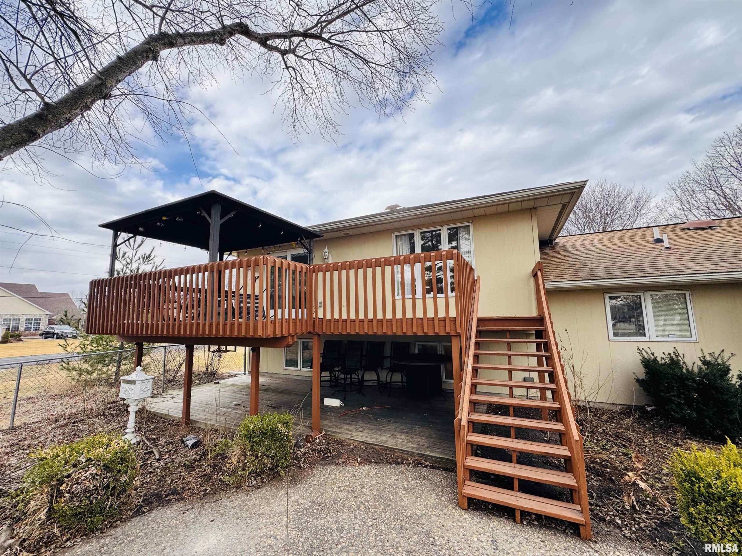 201 EVERGREEN Drive Macomb IL
