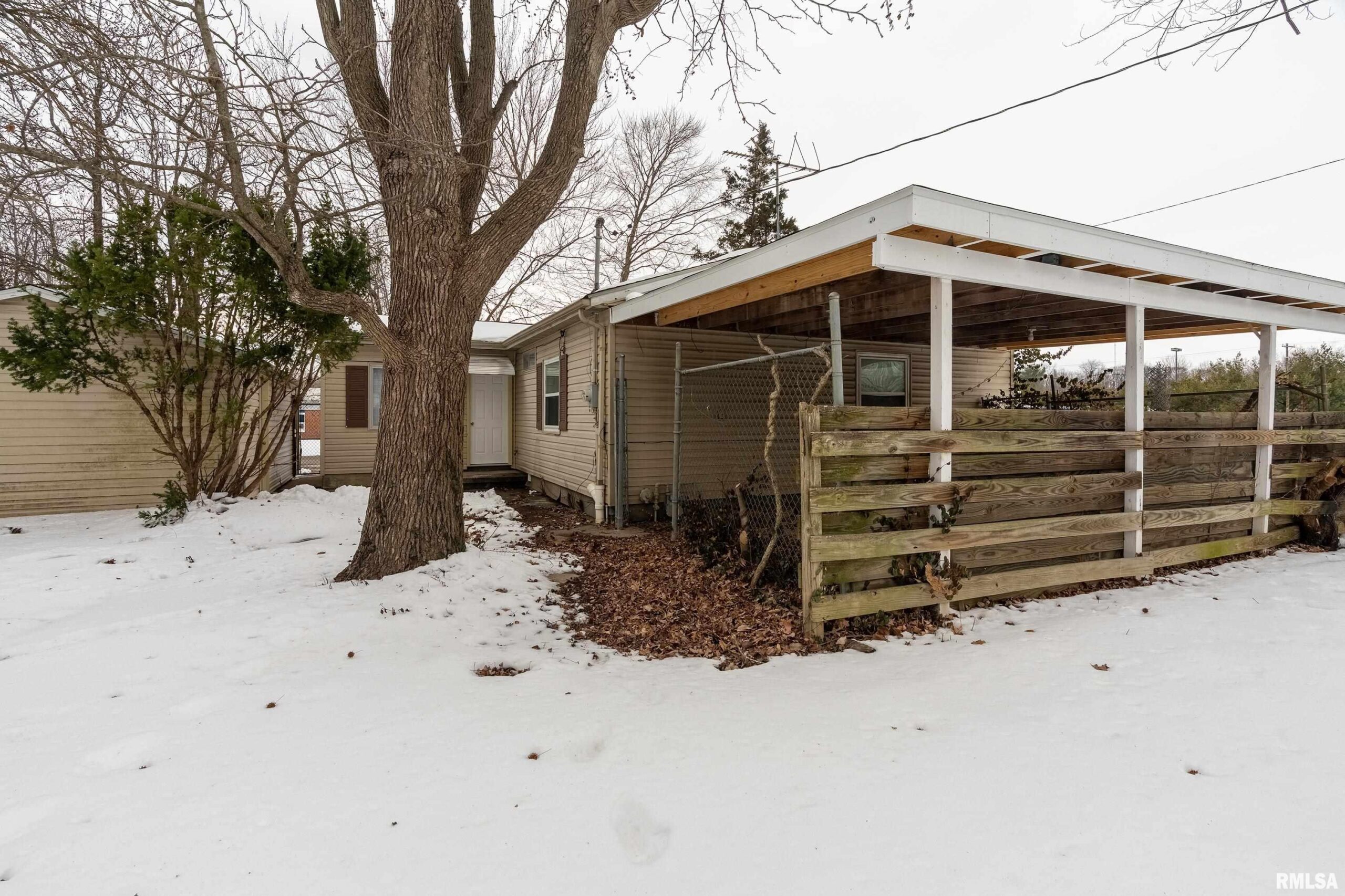 79 CANDY Lane Murphysboro IL