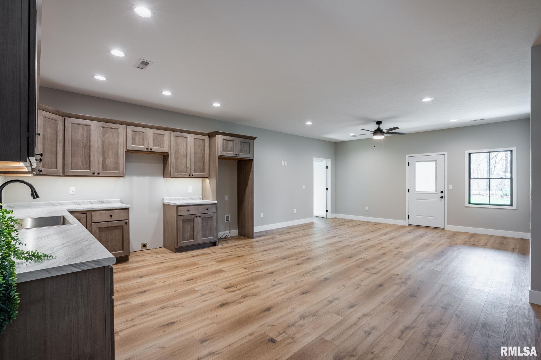 207 Rowatt Street Cambria IL