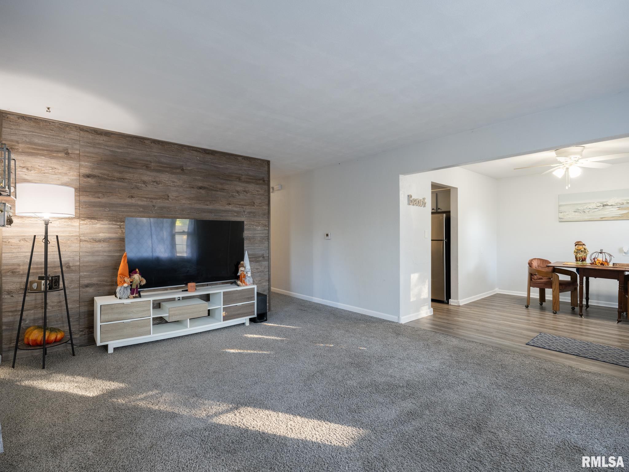 226 SUNRISE Avenue Pekin IL