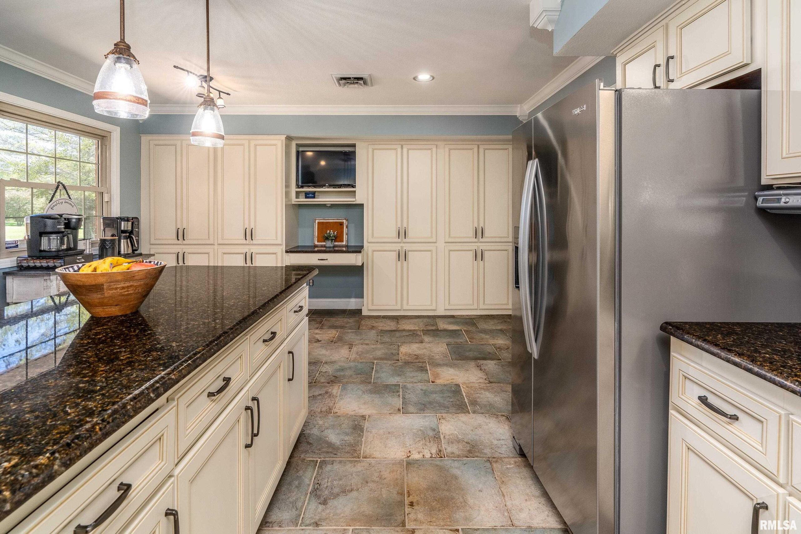 2585 Dylan Drive Marion IL