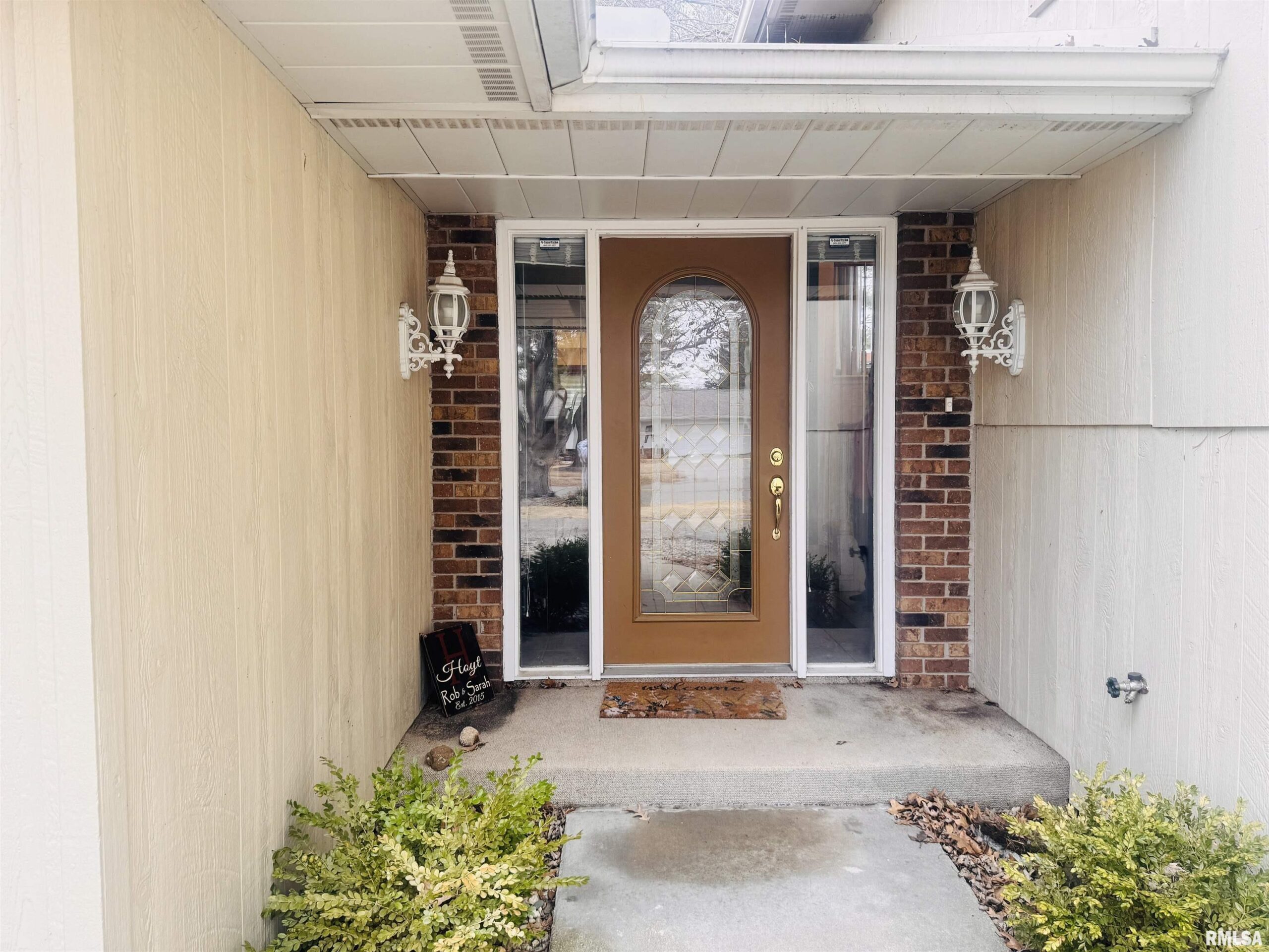 201 EVERGREEN Drive Macomb IL