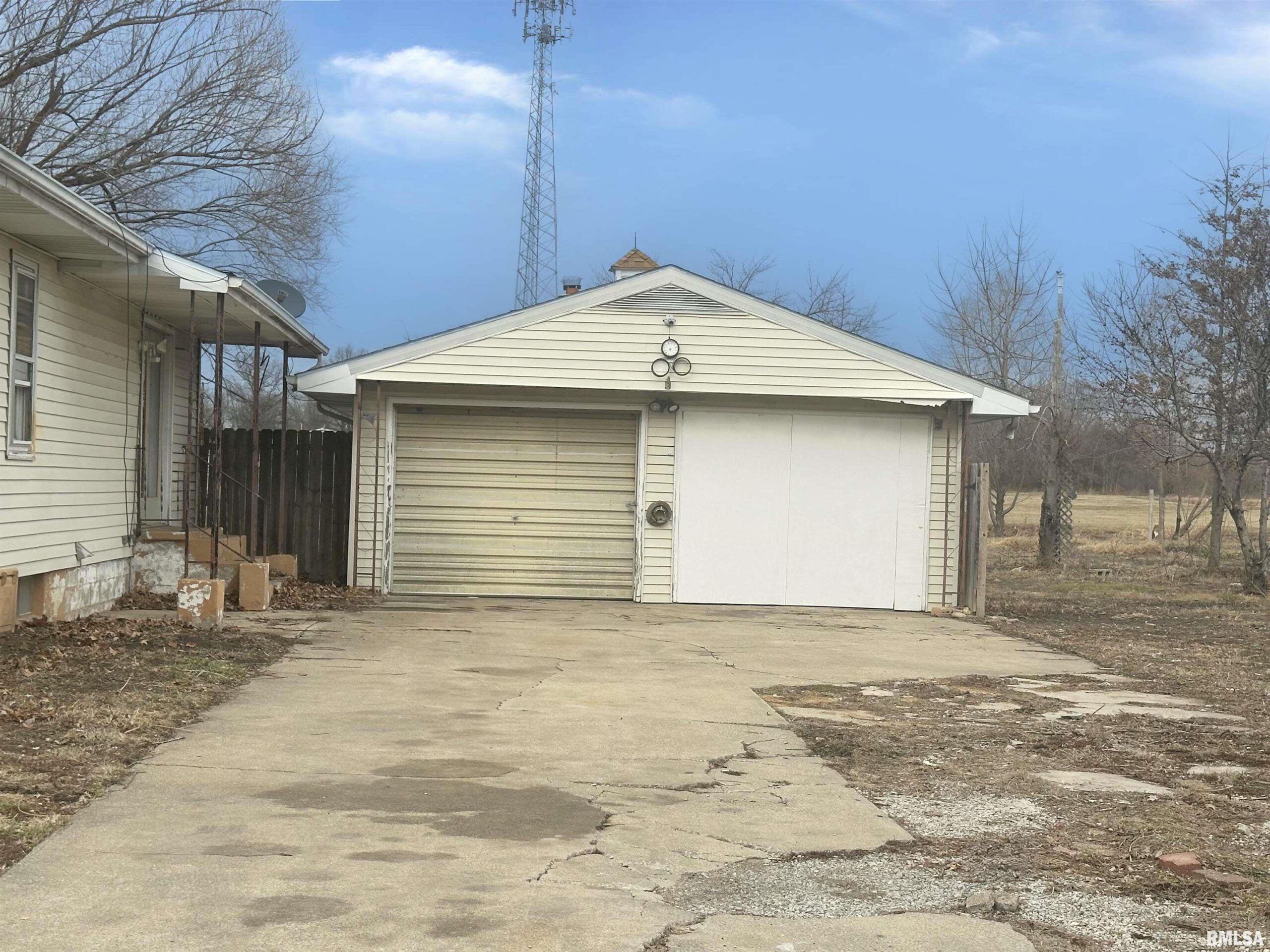 231 E Stoddard Avenue Virden IL