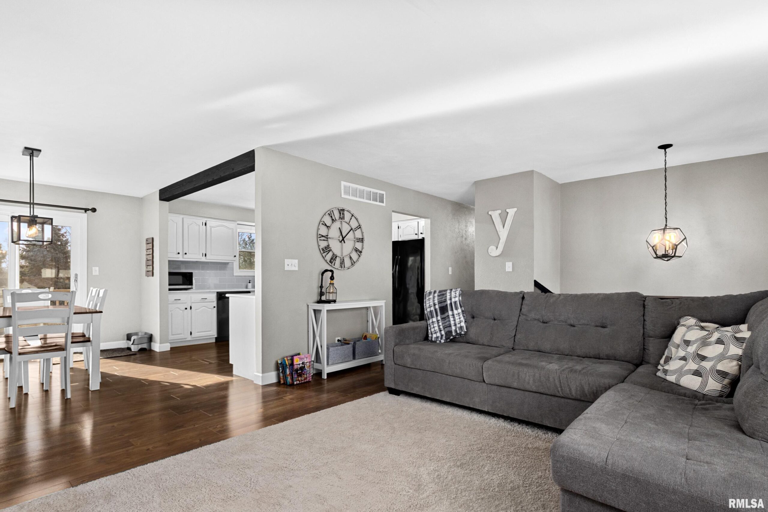 113 REGAL Lane East Peoria IL