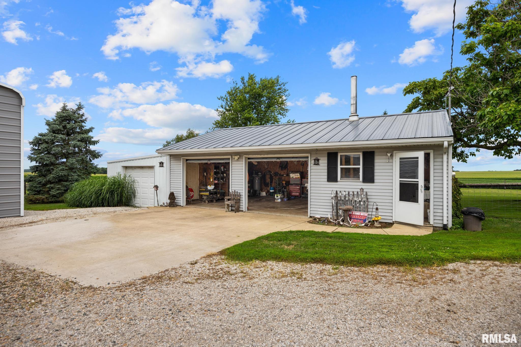 1014 BRICKTOWN Road Lowpoint IL