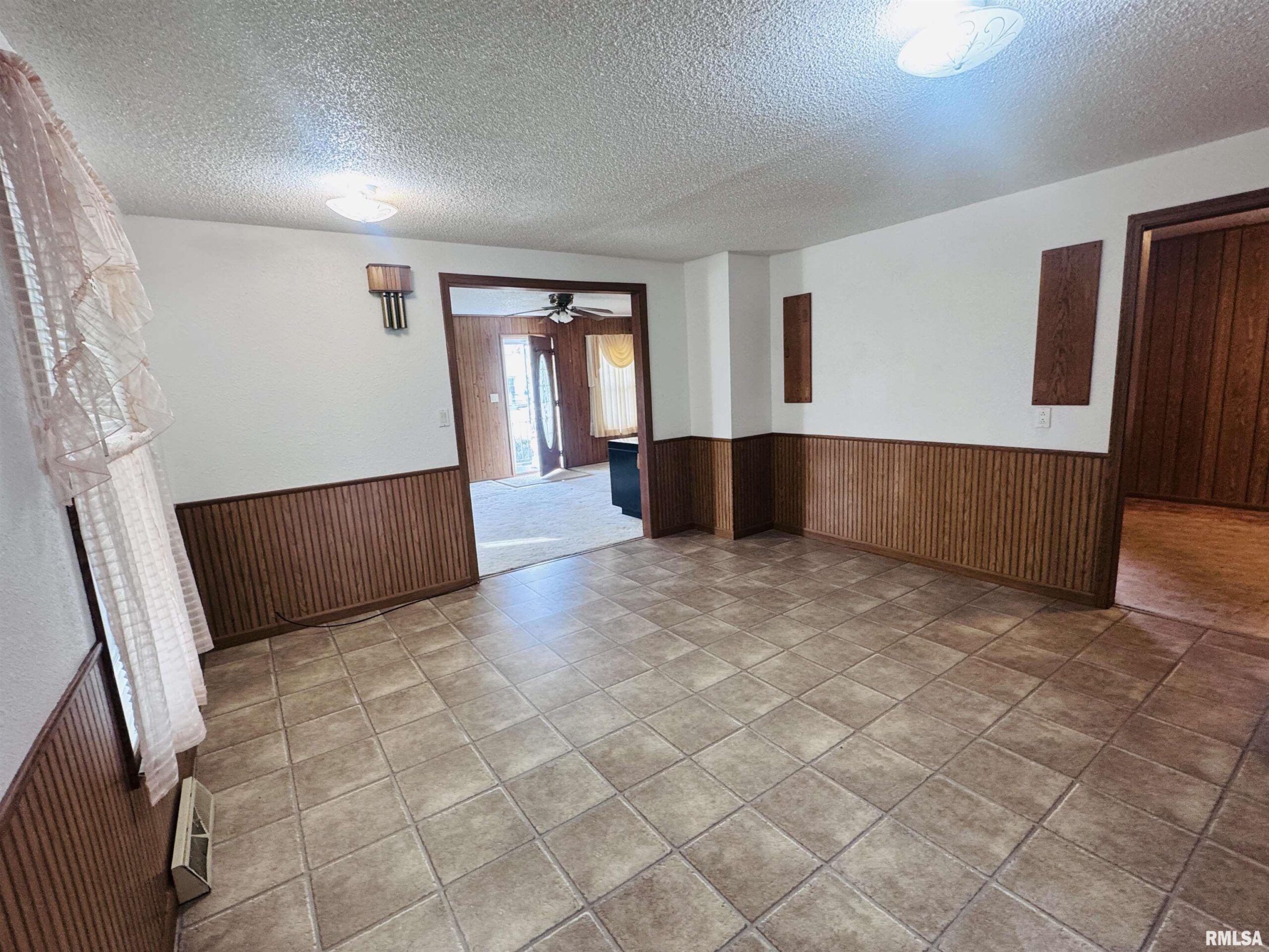 1026 E OAK Street Macomb IL