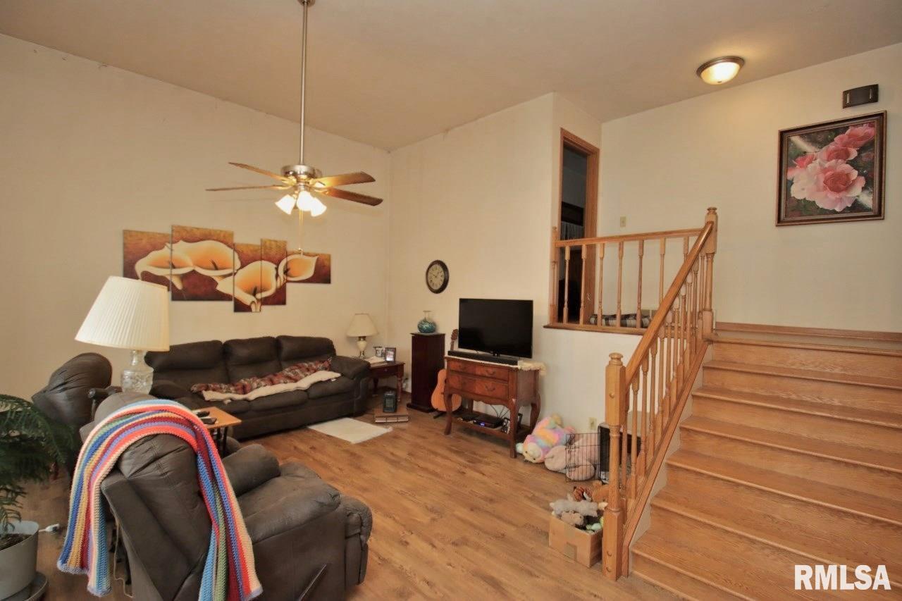 1314 VEERMAN Street Pekin IL