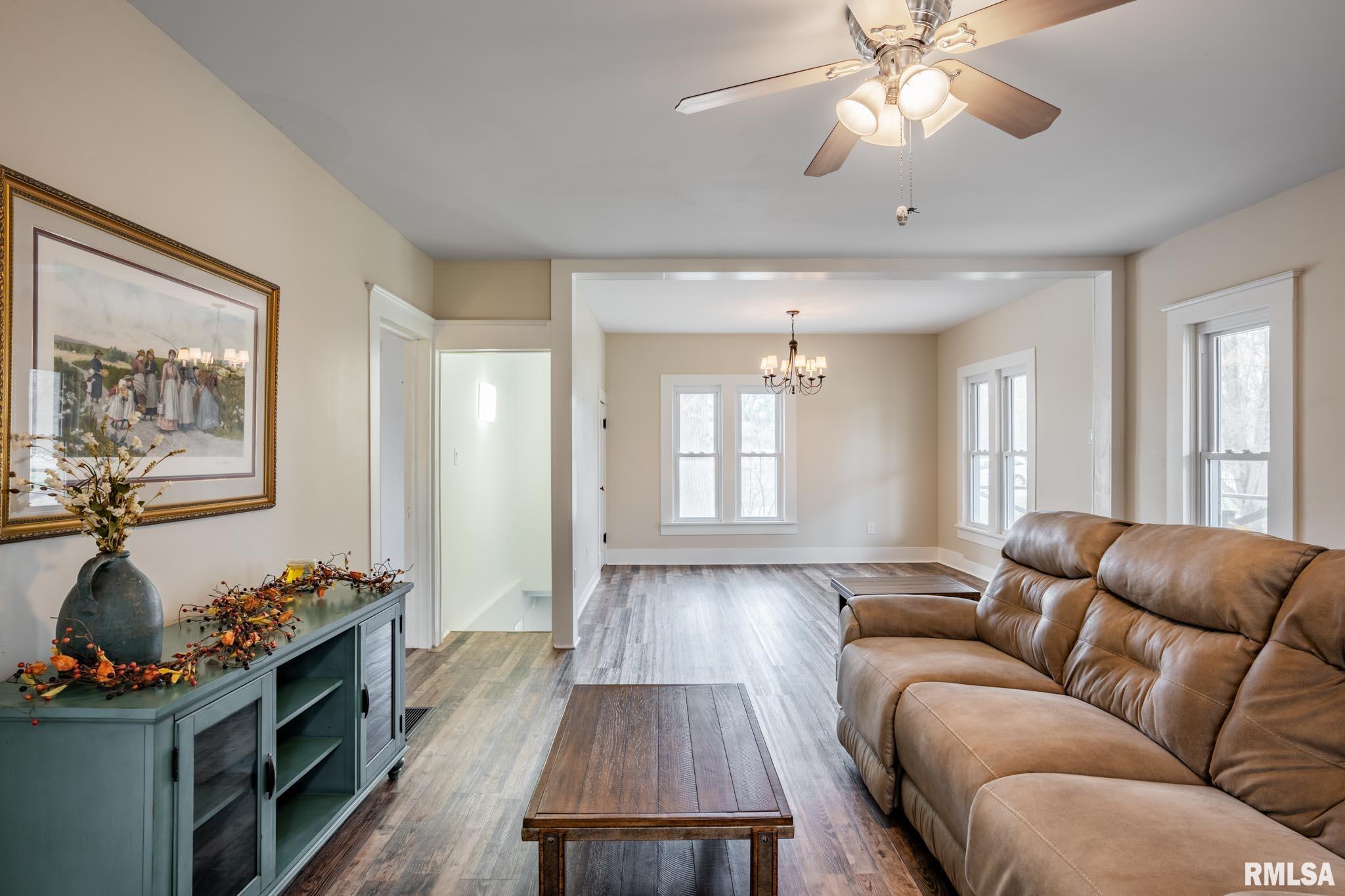 6873 Old Highway 13 Carbondale IL