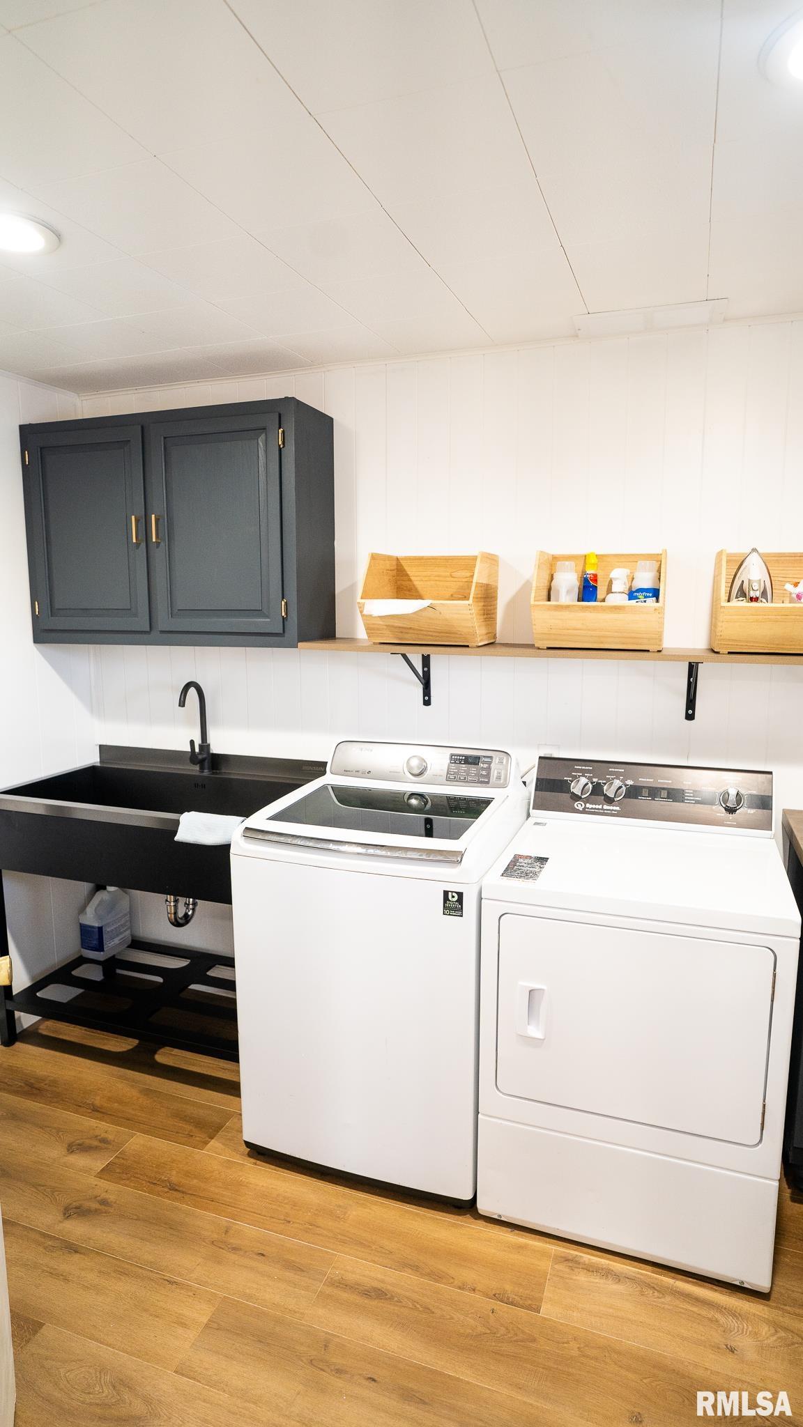 509 JUNIPER Drive Petersburg IL