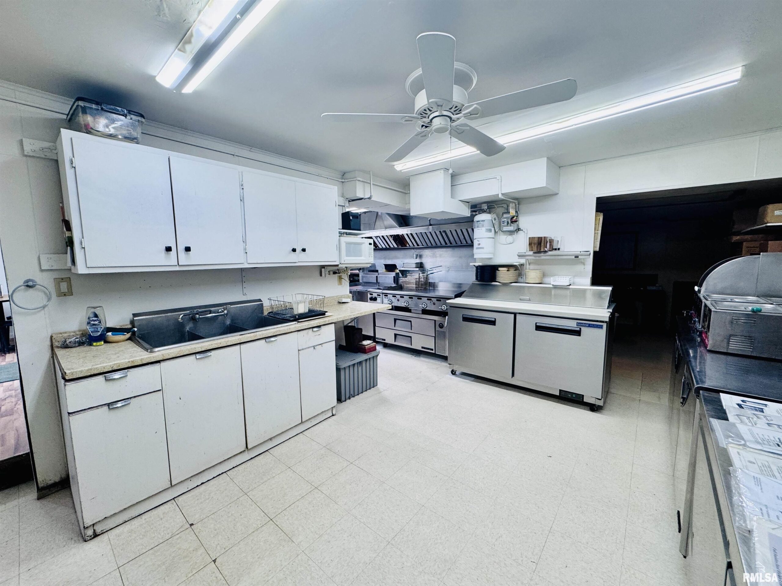 1160 W MAIN Street Galesburg IL