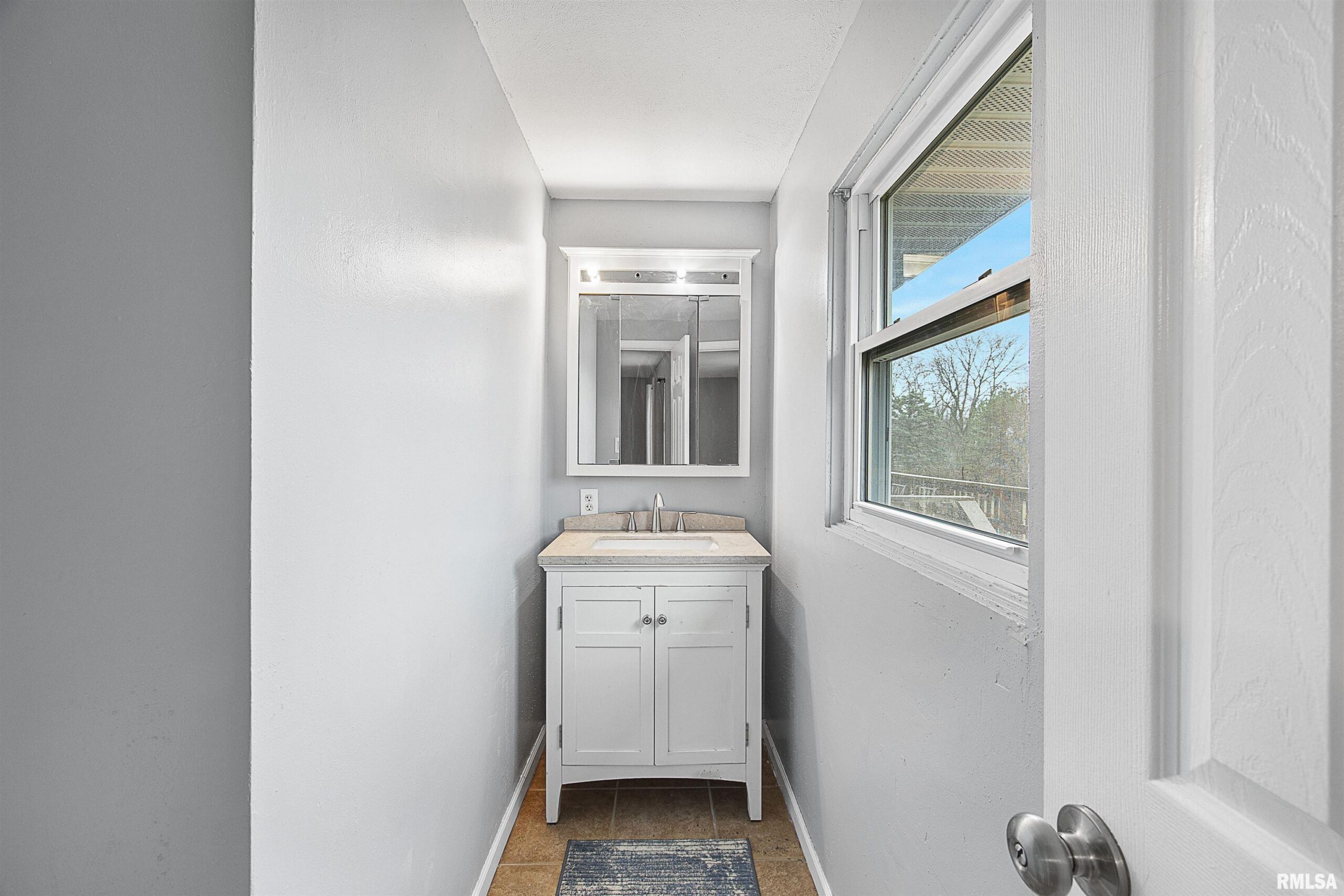 108 MEDINA Court East Peoria IL