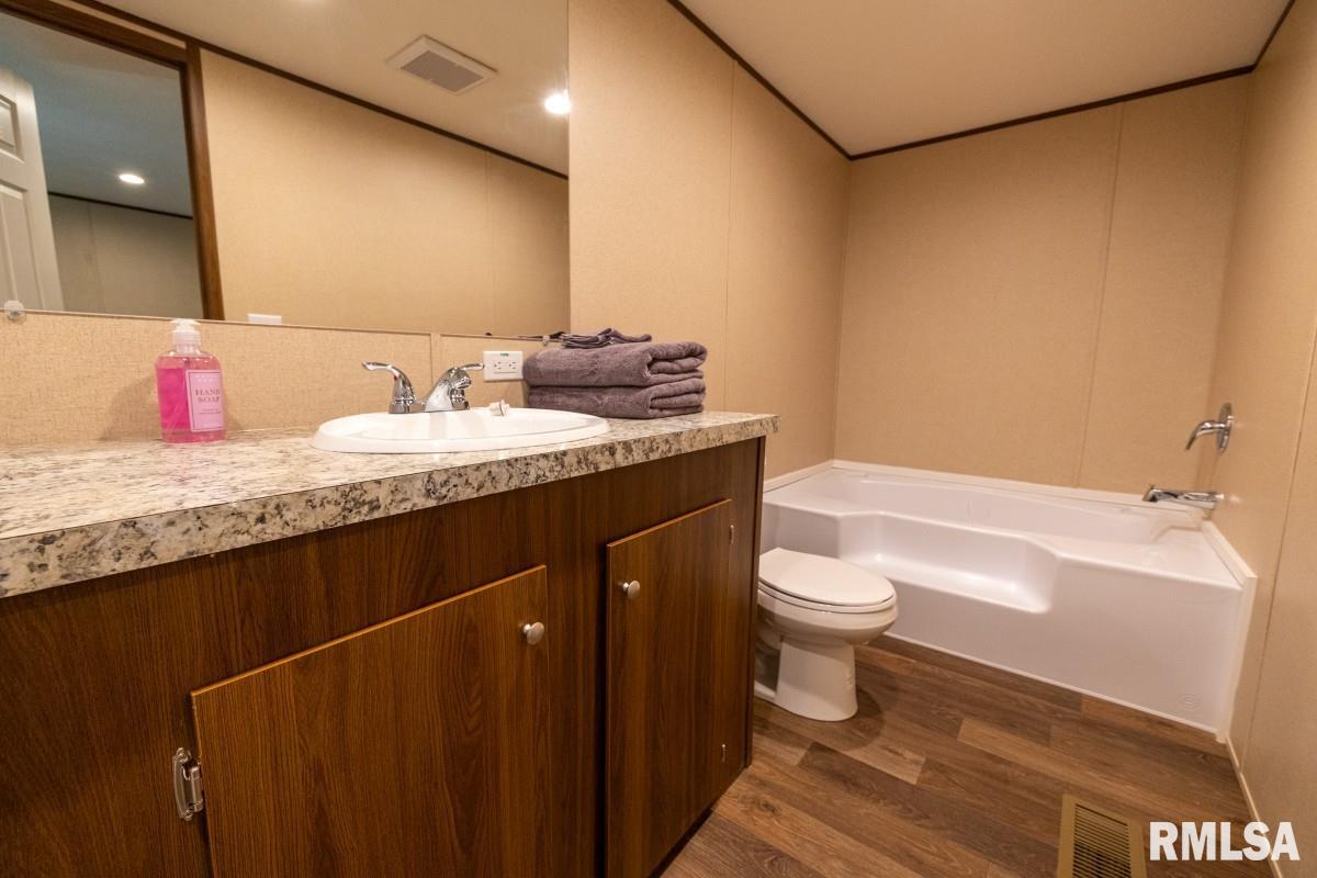 6445 State Route 146 E Highway Vienna IL