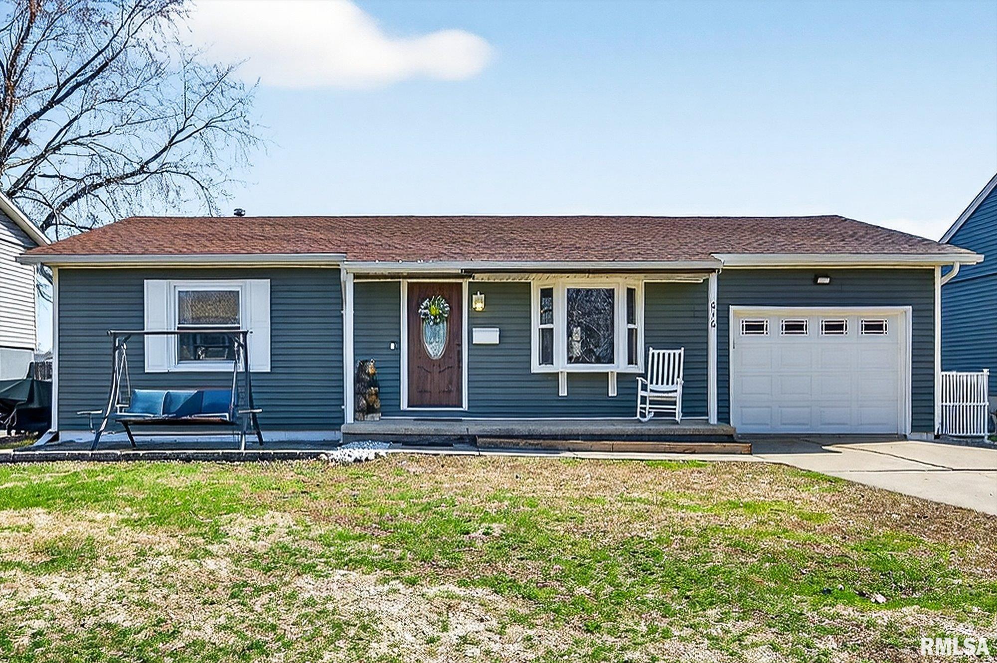 616 S SWEETBRIAR Drive Chillicothe IL