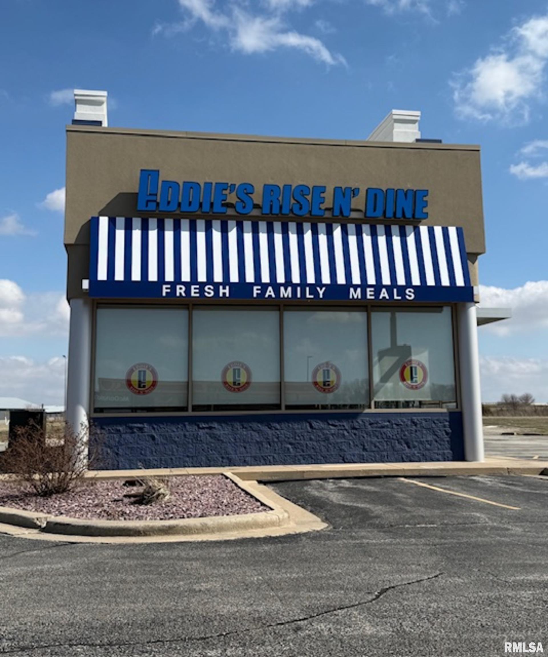 994 Ann Rutledge Drive Williamsville IL