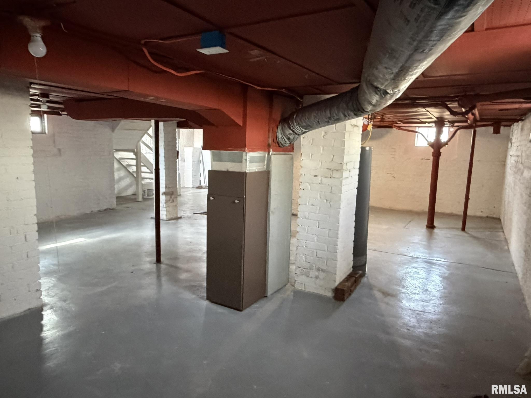 611 S ILLINOIS Street Springfield IL