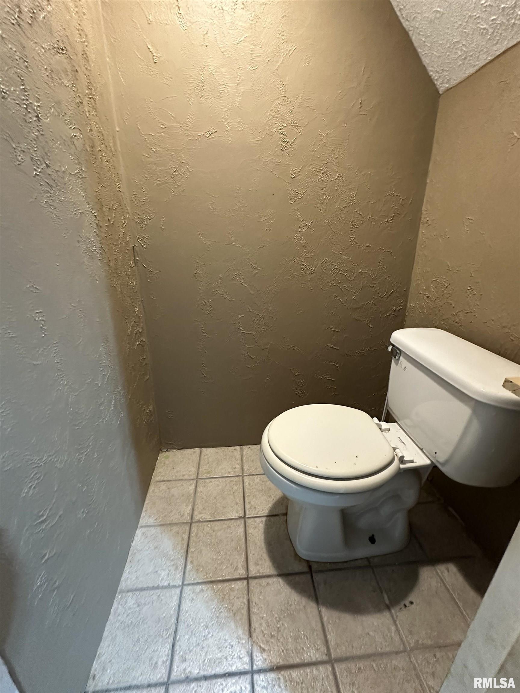 1213 NE GLENDALE Avenue Peoria IL