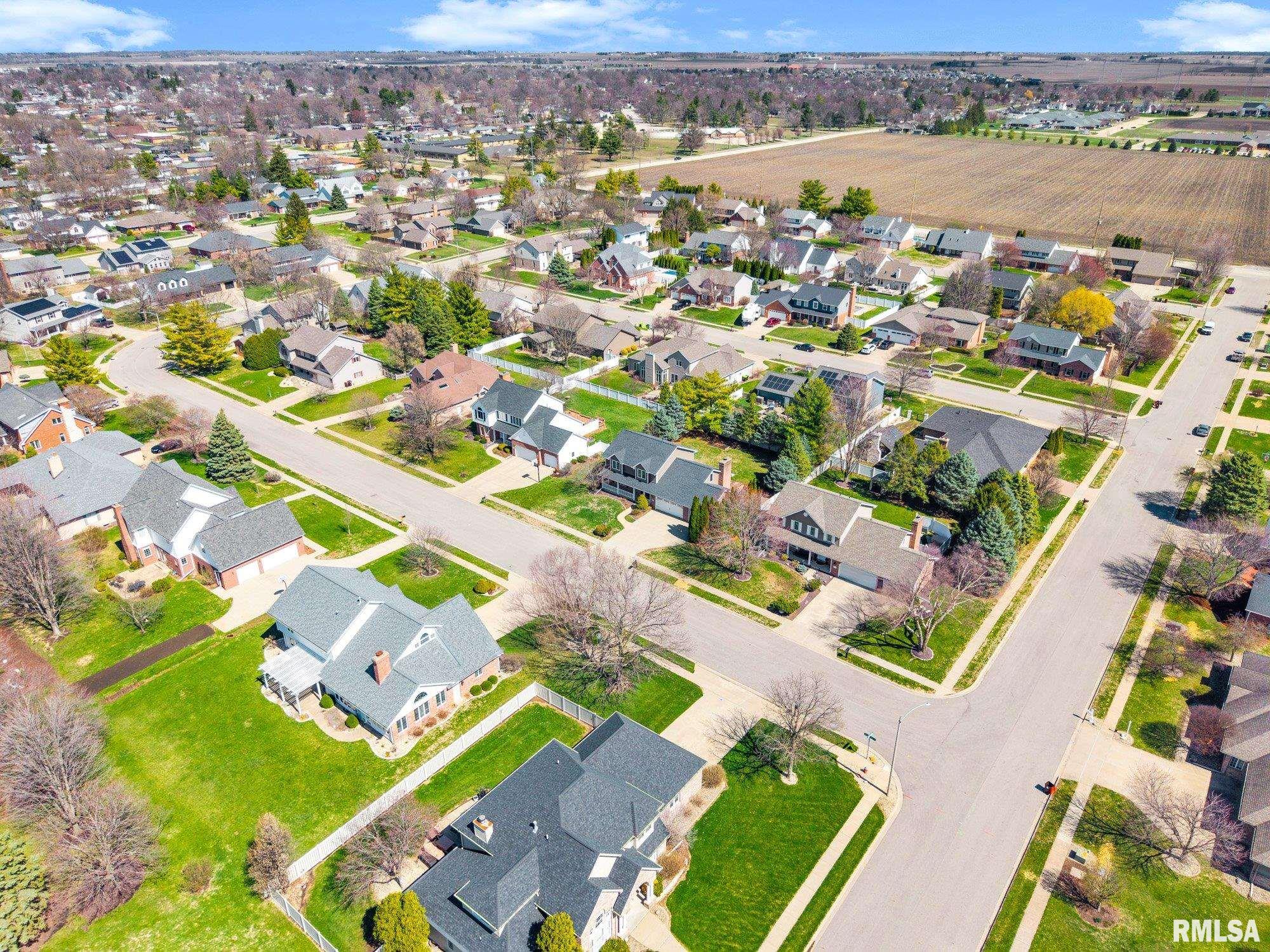 138 KNOLLCREST Avenue Morton IL