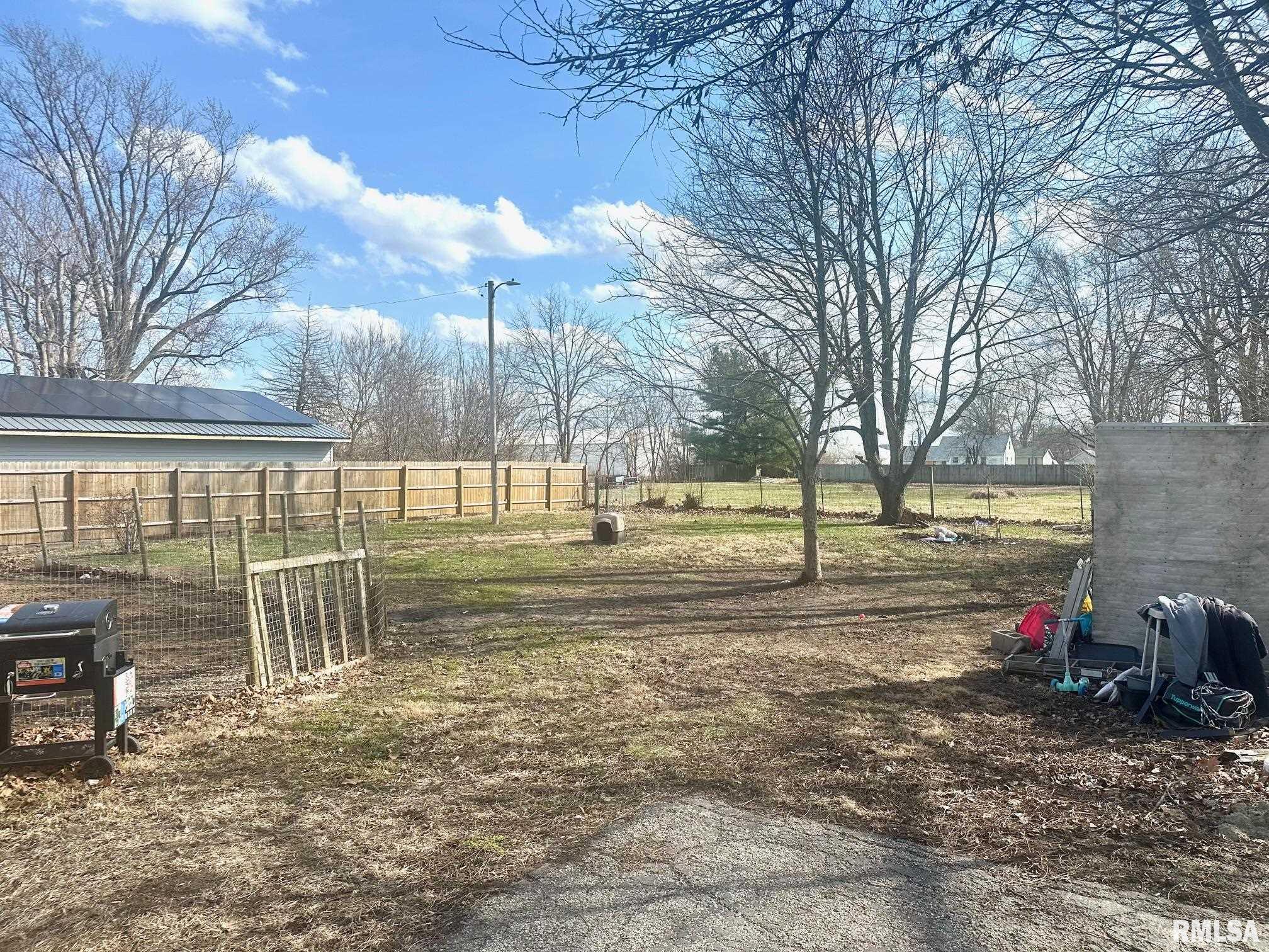 629 E CHAMBERS Street Jacksonville IL