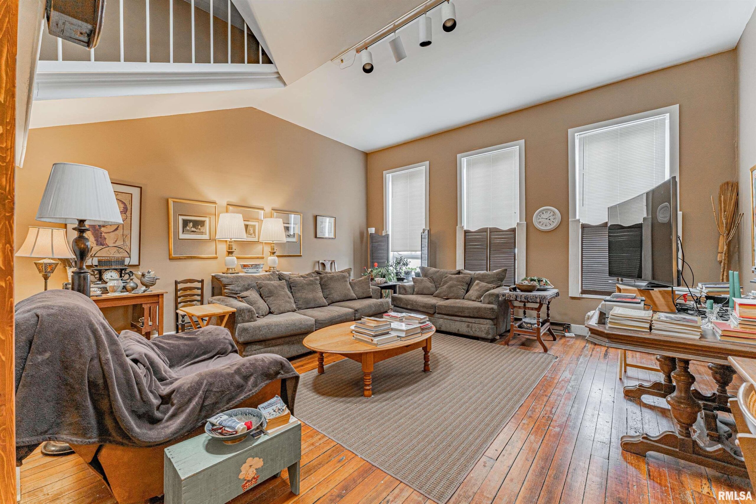 100-102 Governor Oglesby Street Elkhart IL