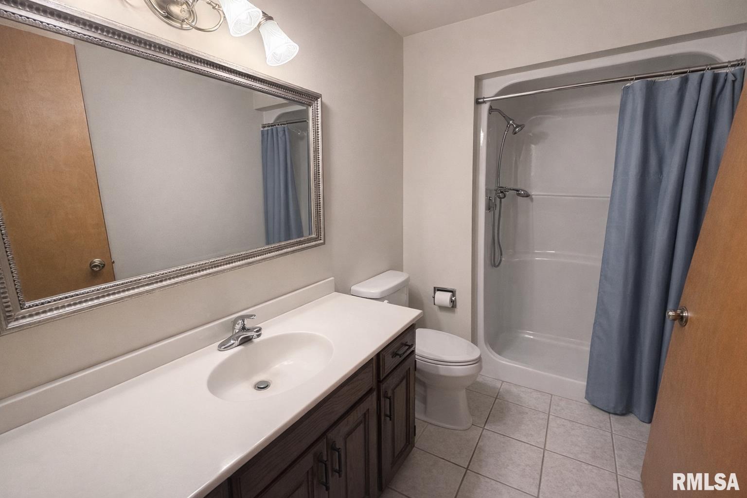 4621 N WOODVIEW Avenue Peoria IL