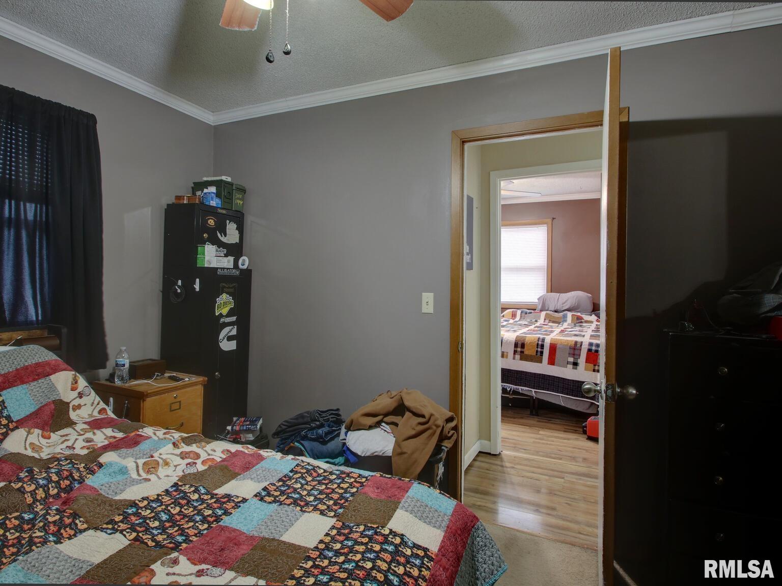 560 TREMONT Street Barry IL