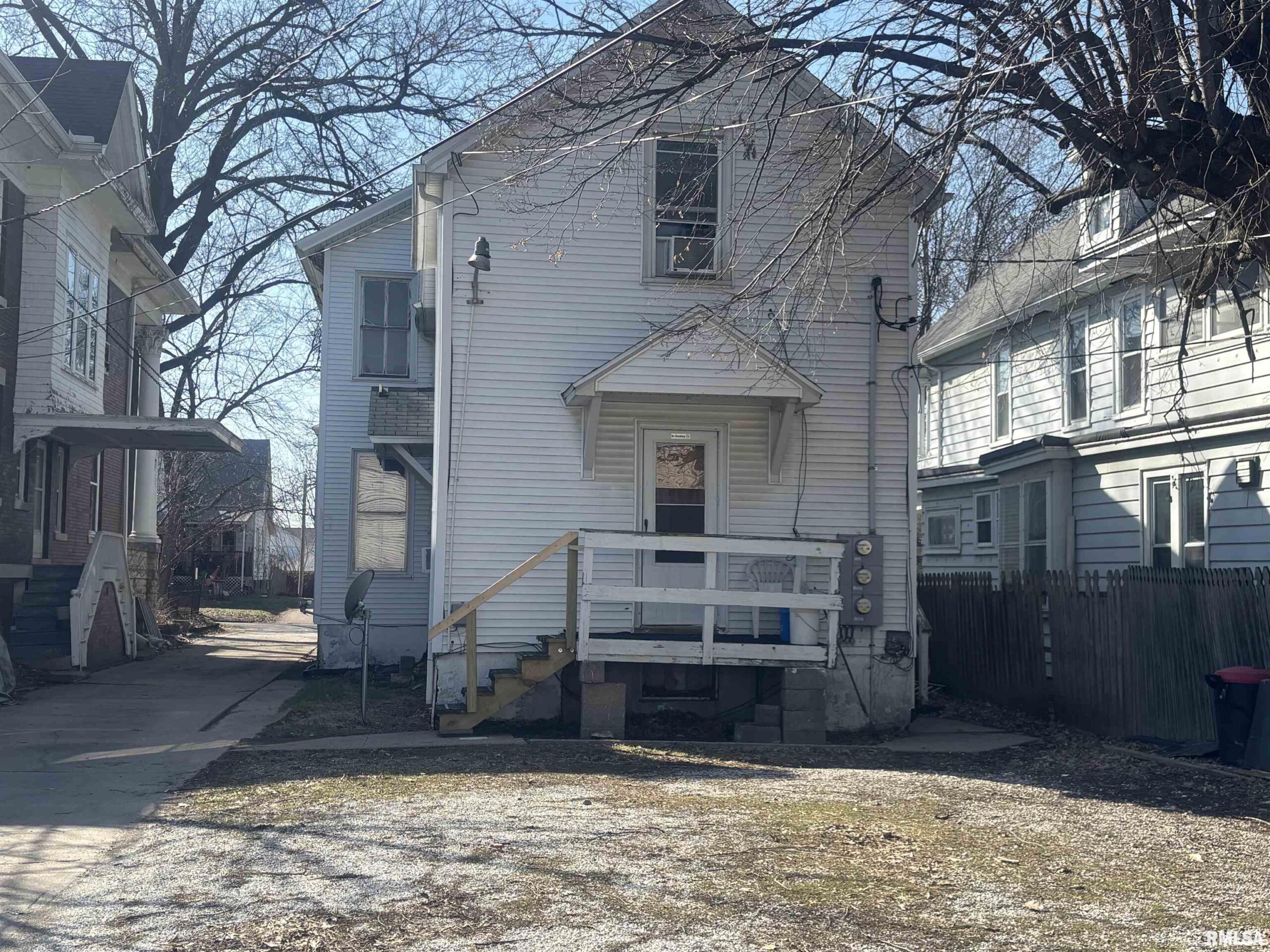 263 S 1ST Avenue Canton IL