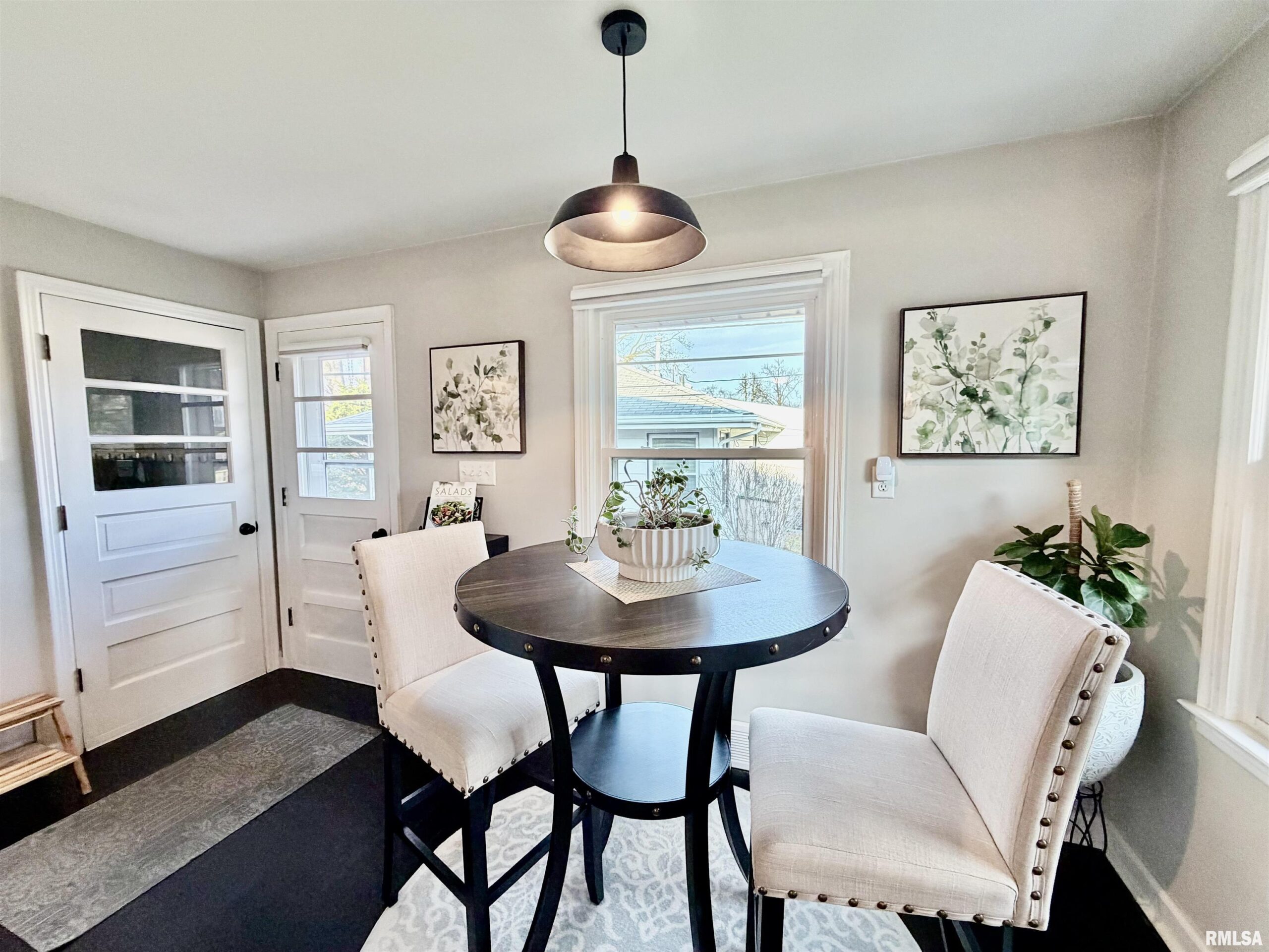 326 W KNOLL CREST Drive Peoria IL