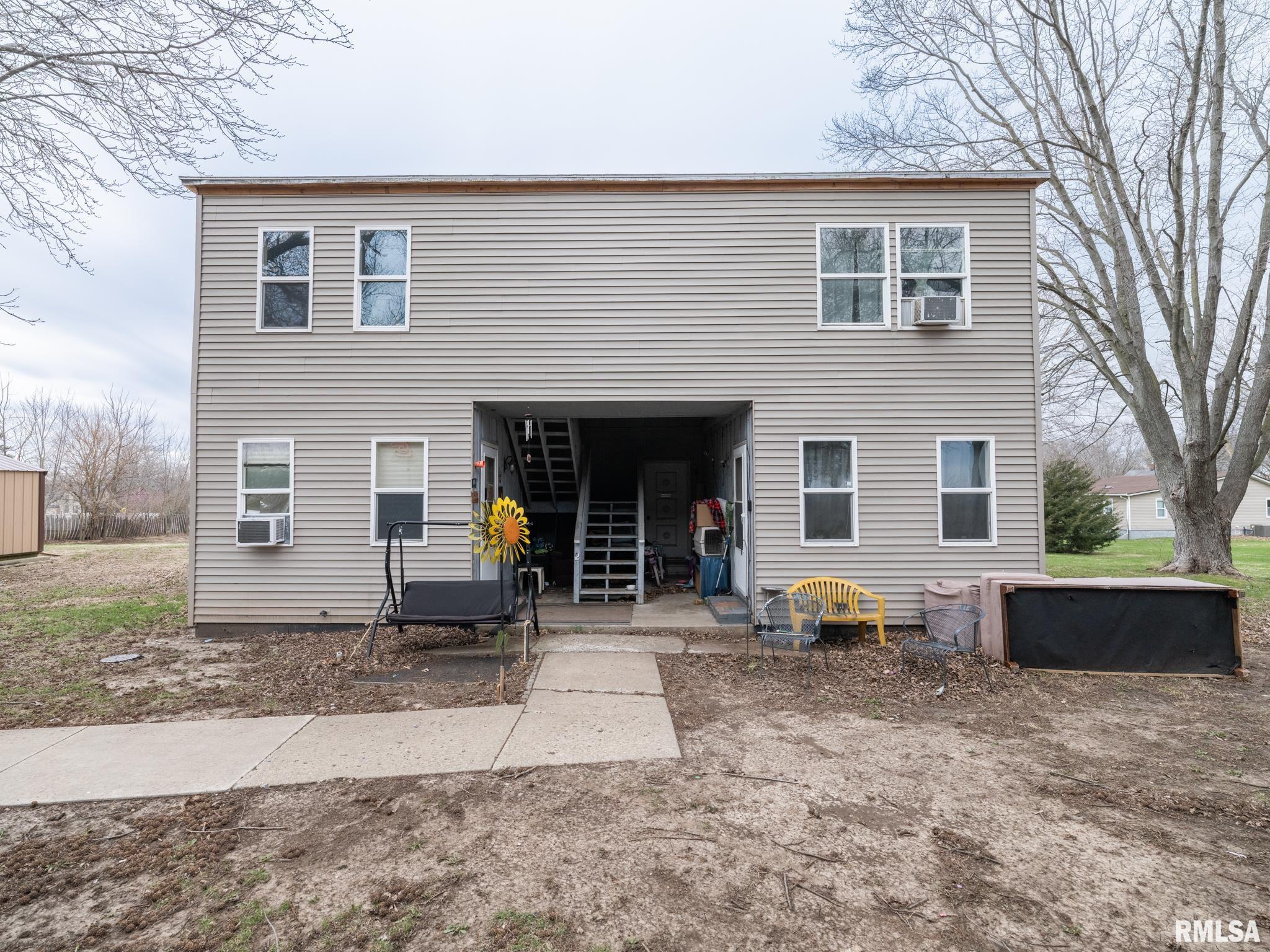 699 E FORT Street Farmington IL