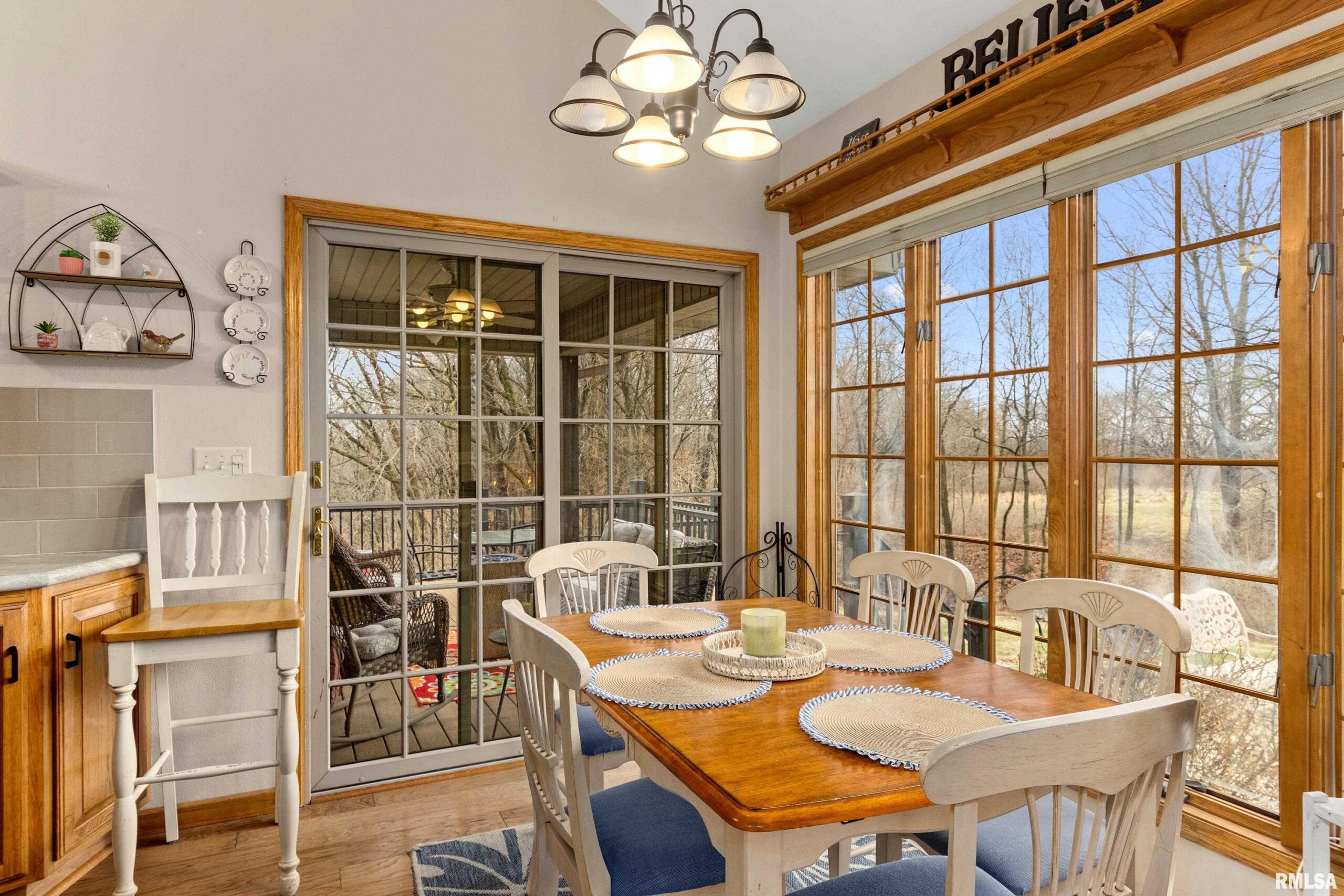 377 TEN MILE CREEK Road Germantown Hills IL