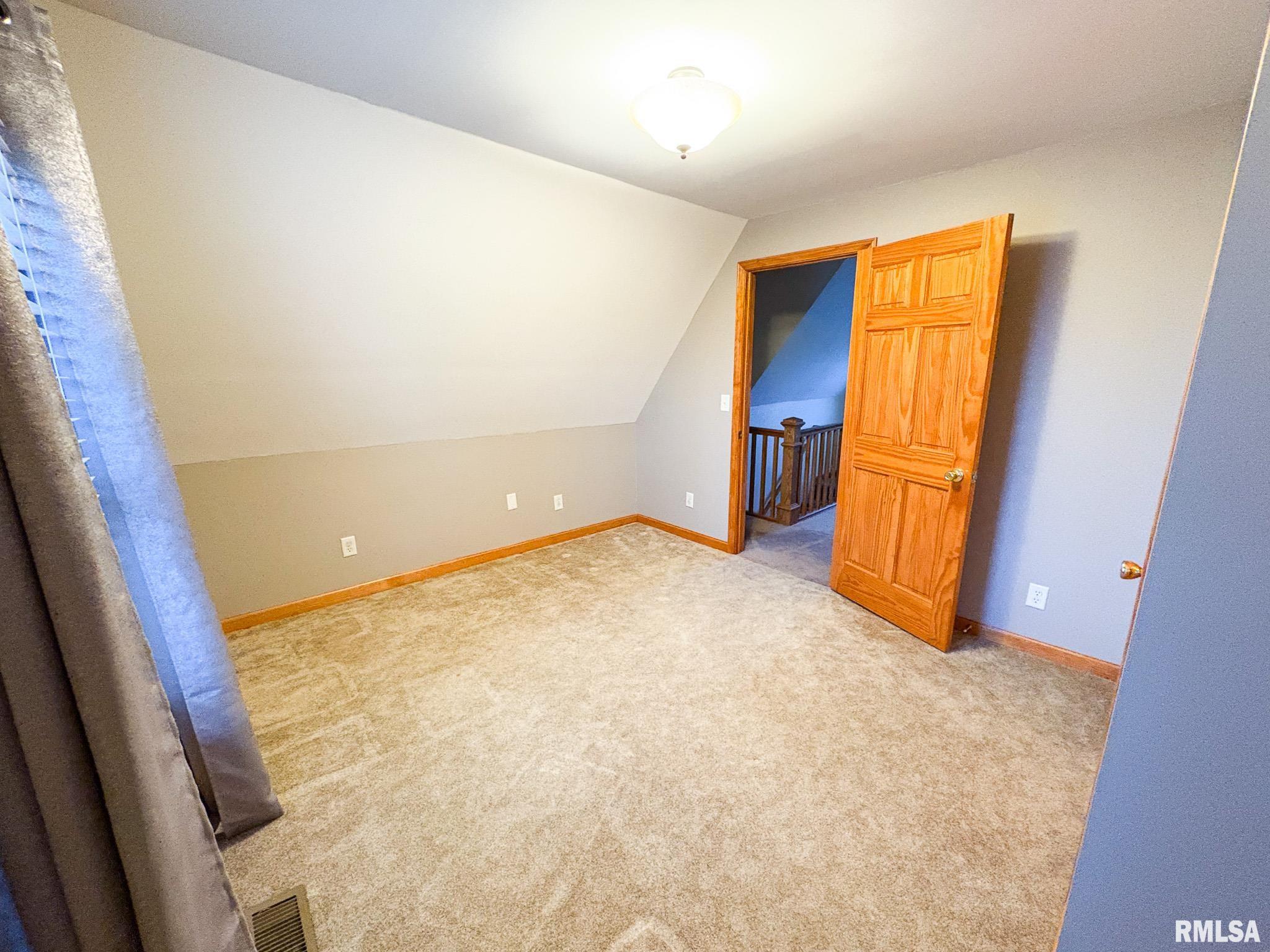 122 E FISK Street Goodfield IL