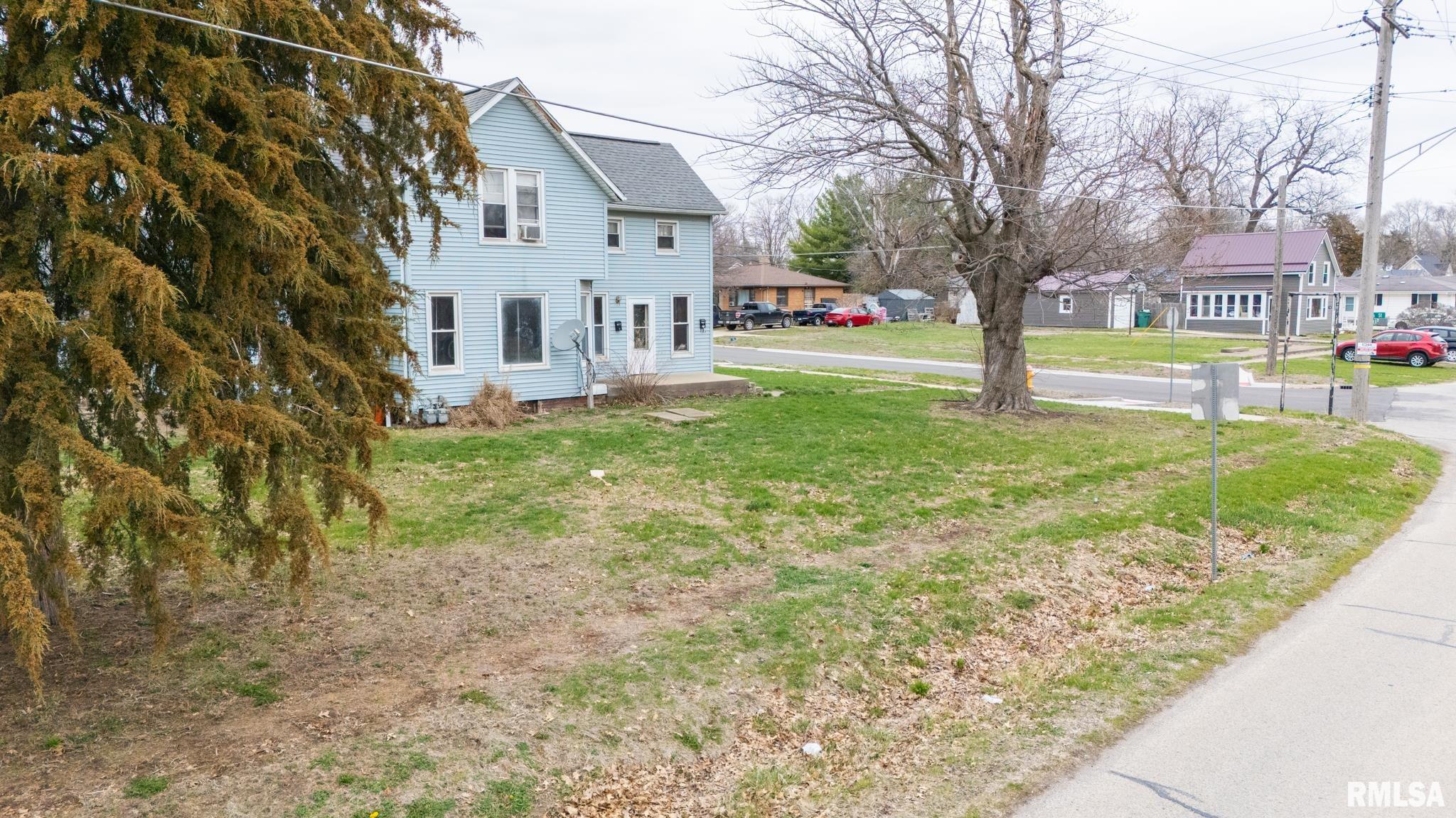 413 W FORT Street Farmington IL