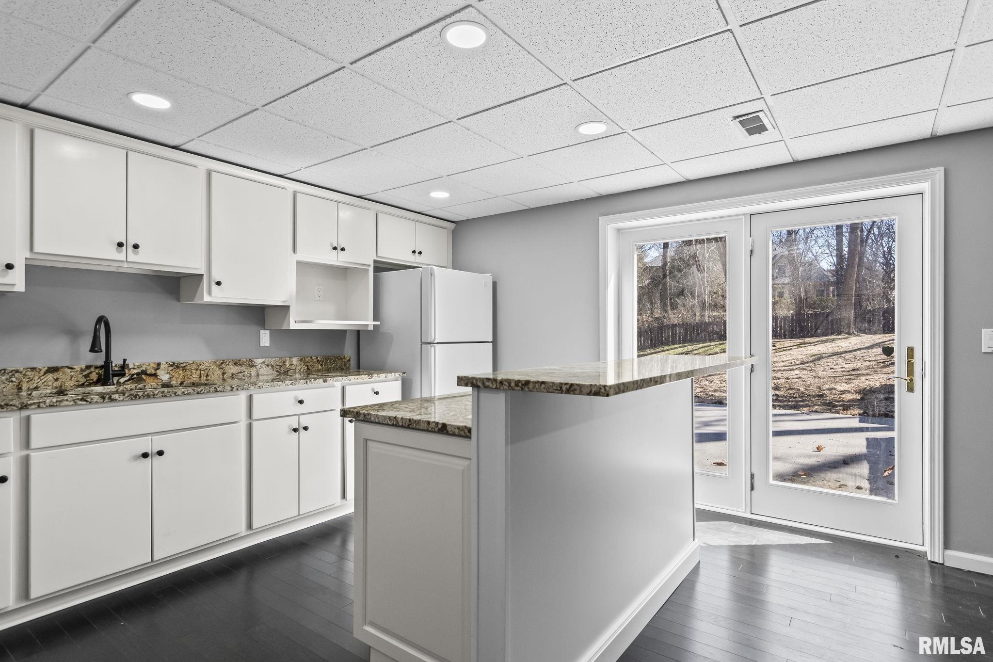 804 FAIRFAX Court Springfield IL