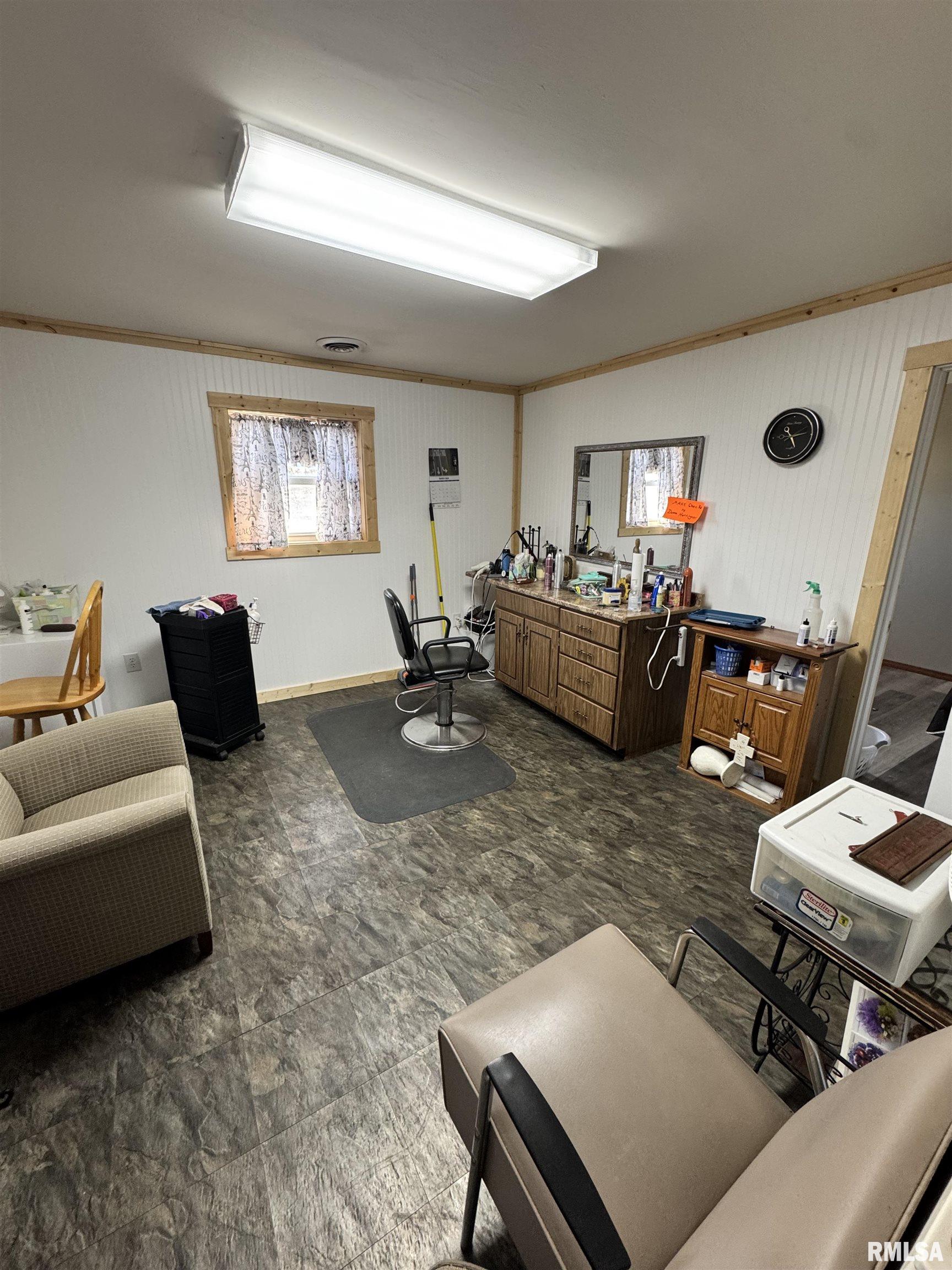 104 S 1ST Street Vienna IL