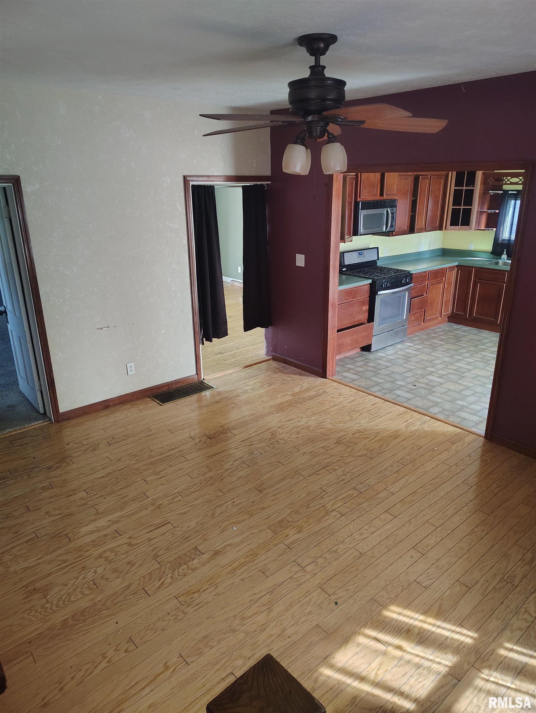 646 E LOCUST Street Canton IL