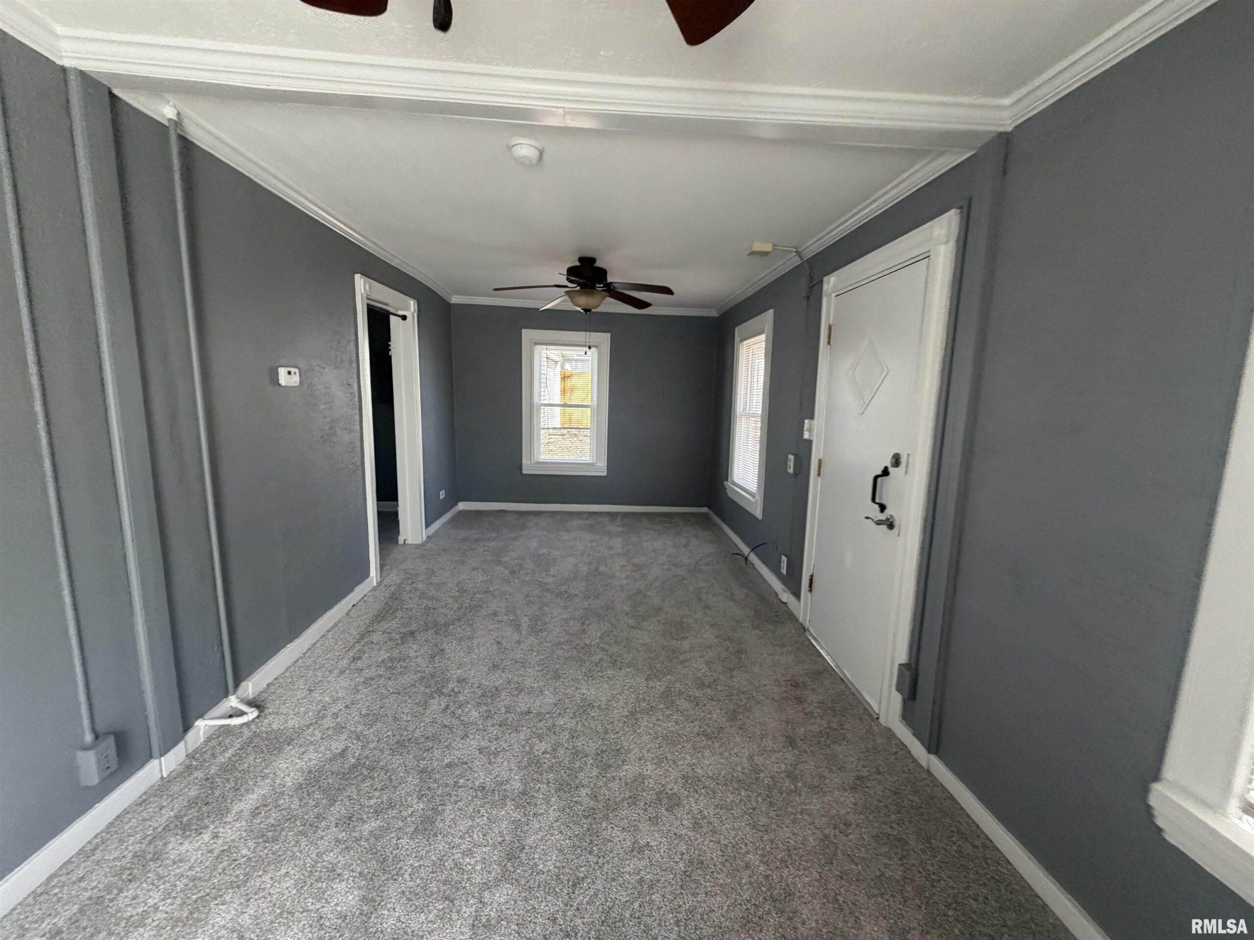 621 S STEWART Street Creve Coeur IL