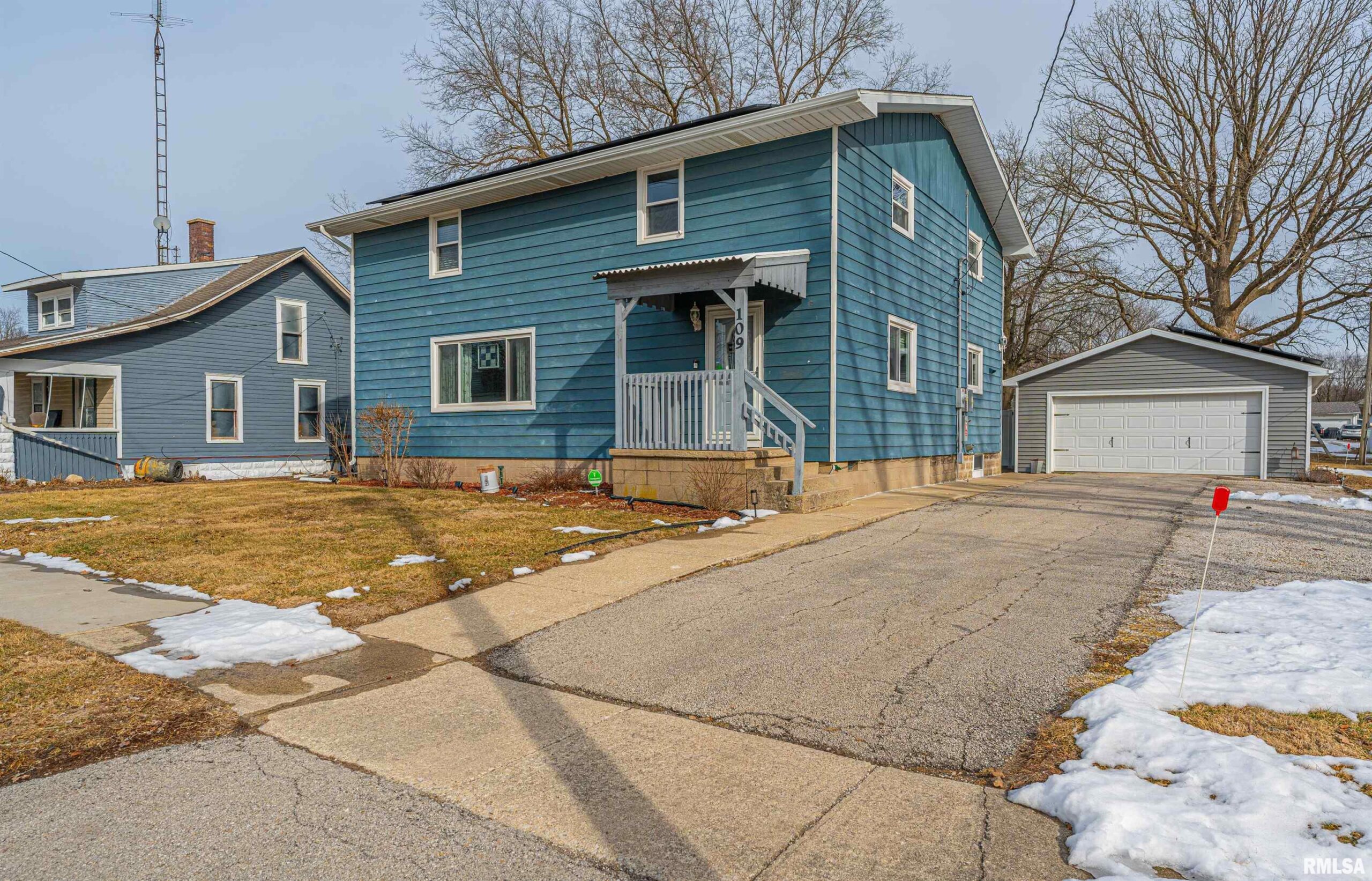 109 S MAIN Street Saybrook IL