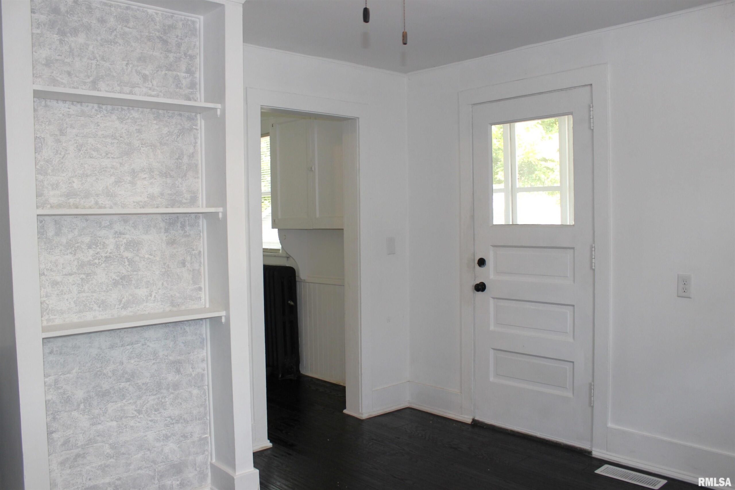 1443 E KNOX Street Galesburg IL