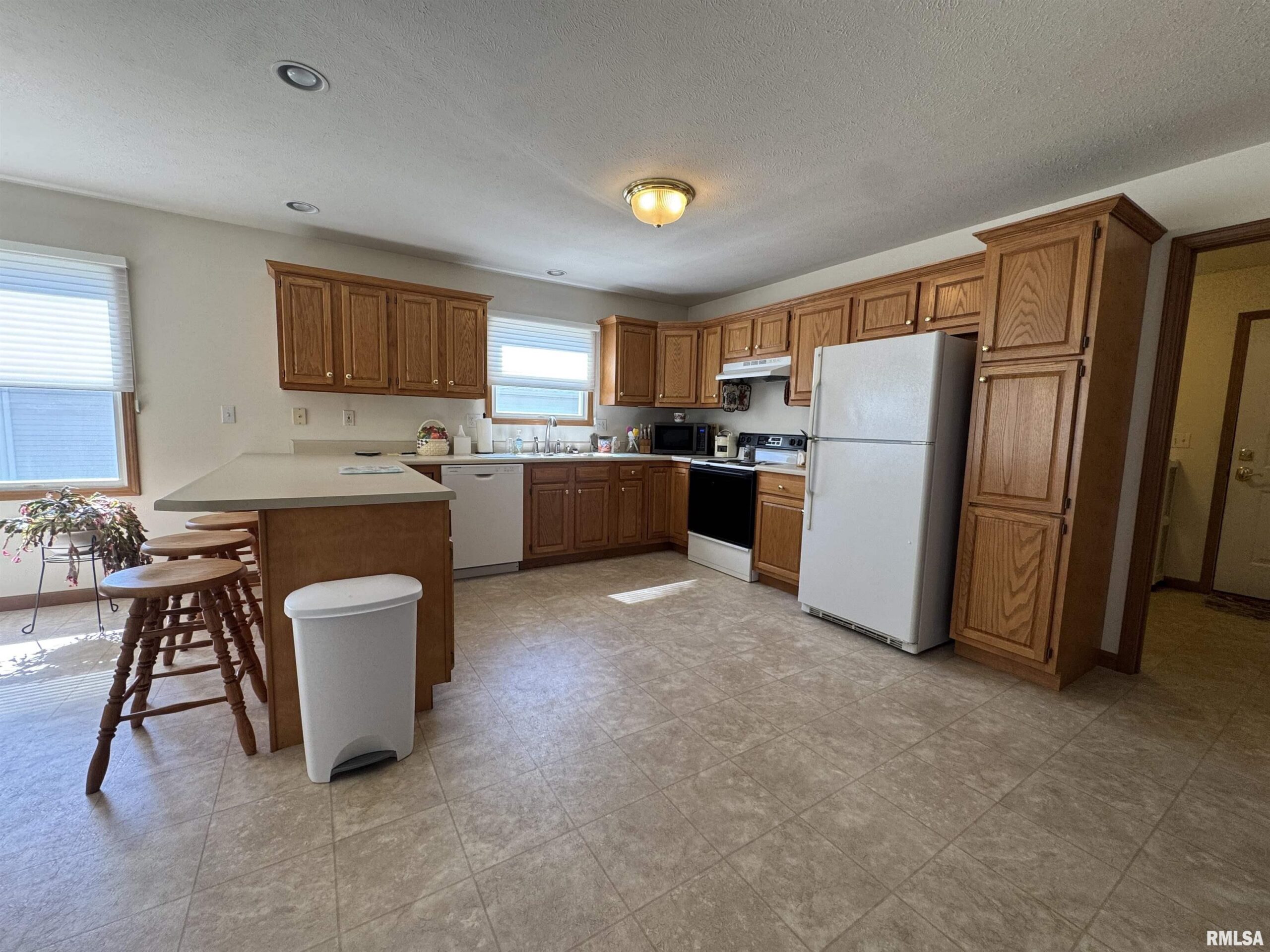 740 1ST Street Sherman IL