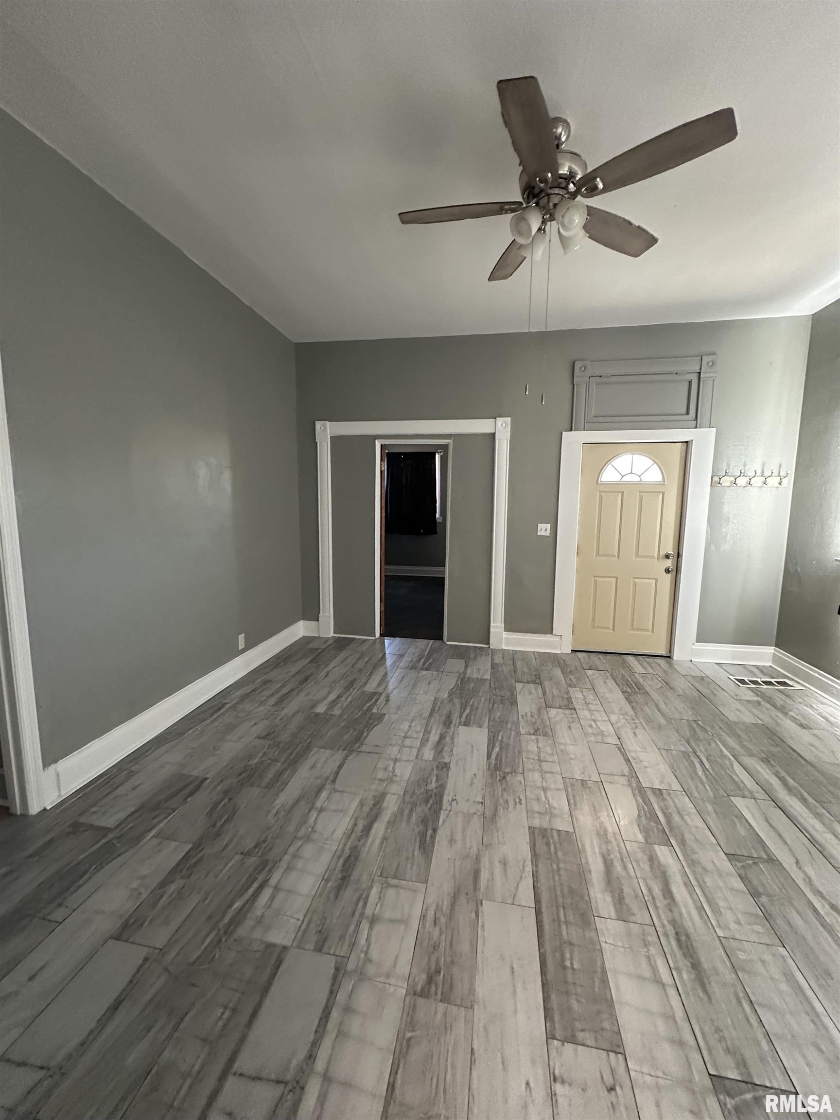 1213 NE GLENDALE Avenue Peoria IL