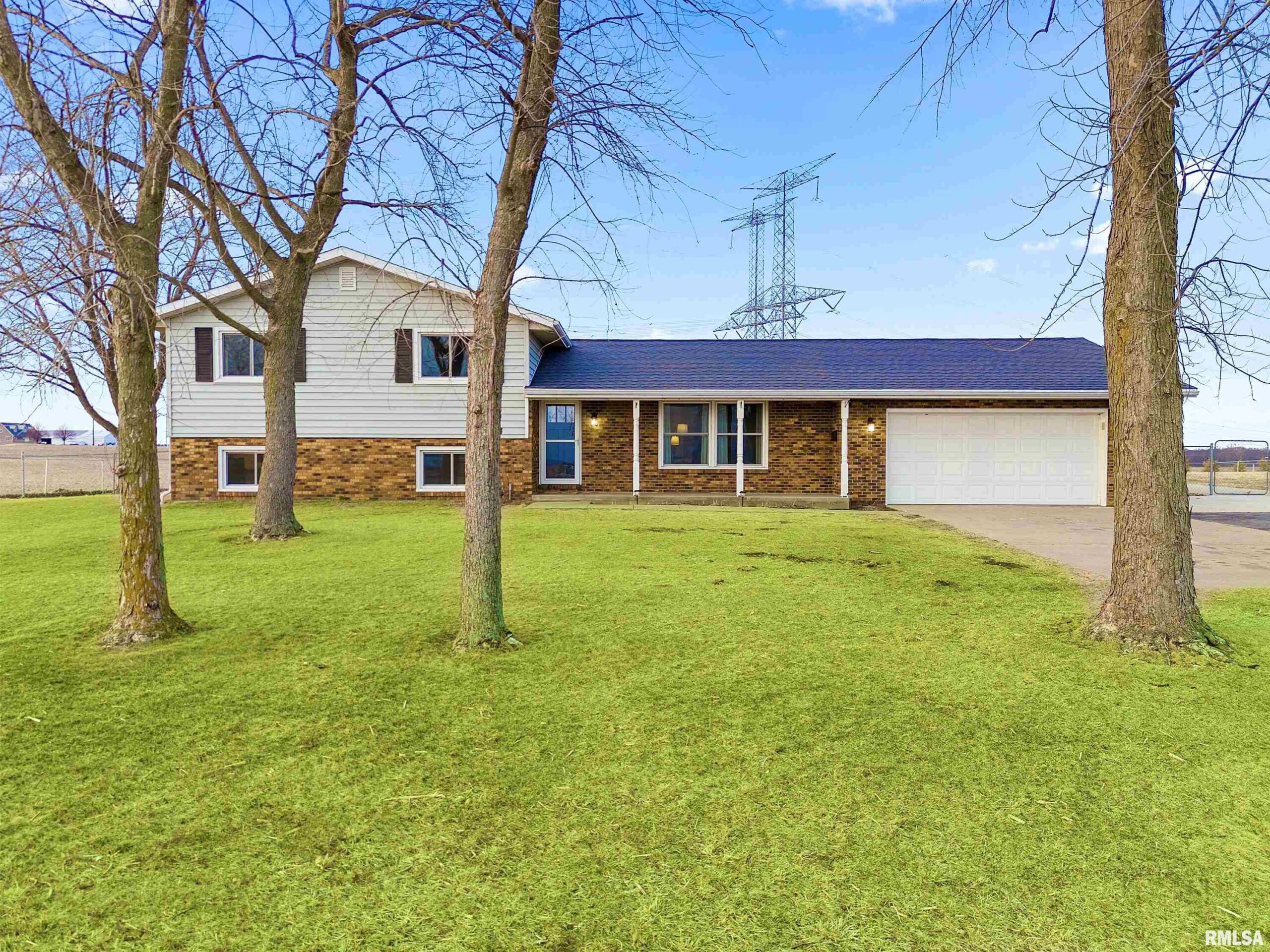 21184 ALLENTOWN Road Pekin IL