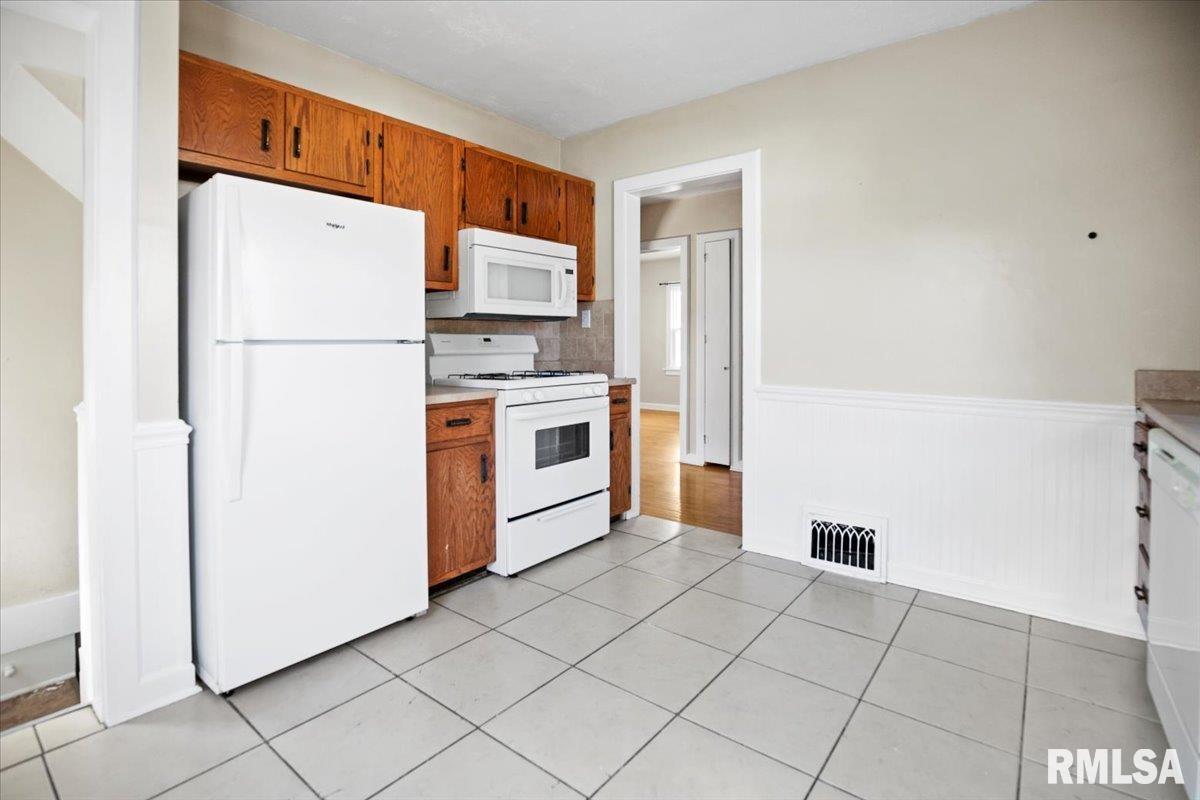 932 N 2ND Street Springfield IL